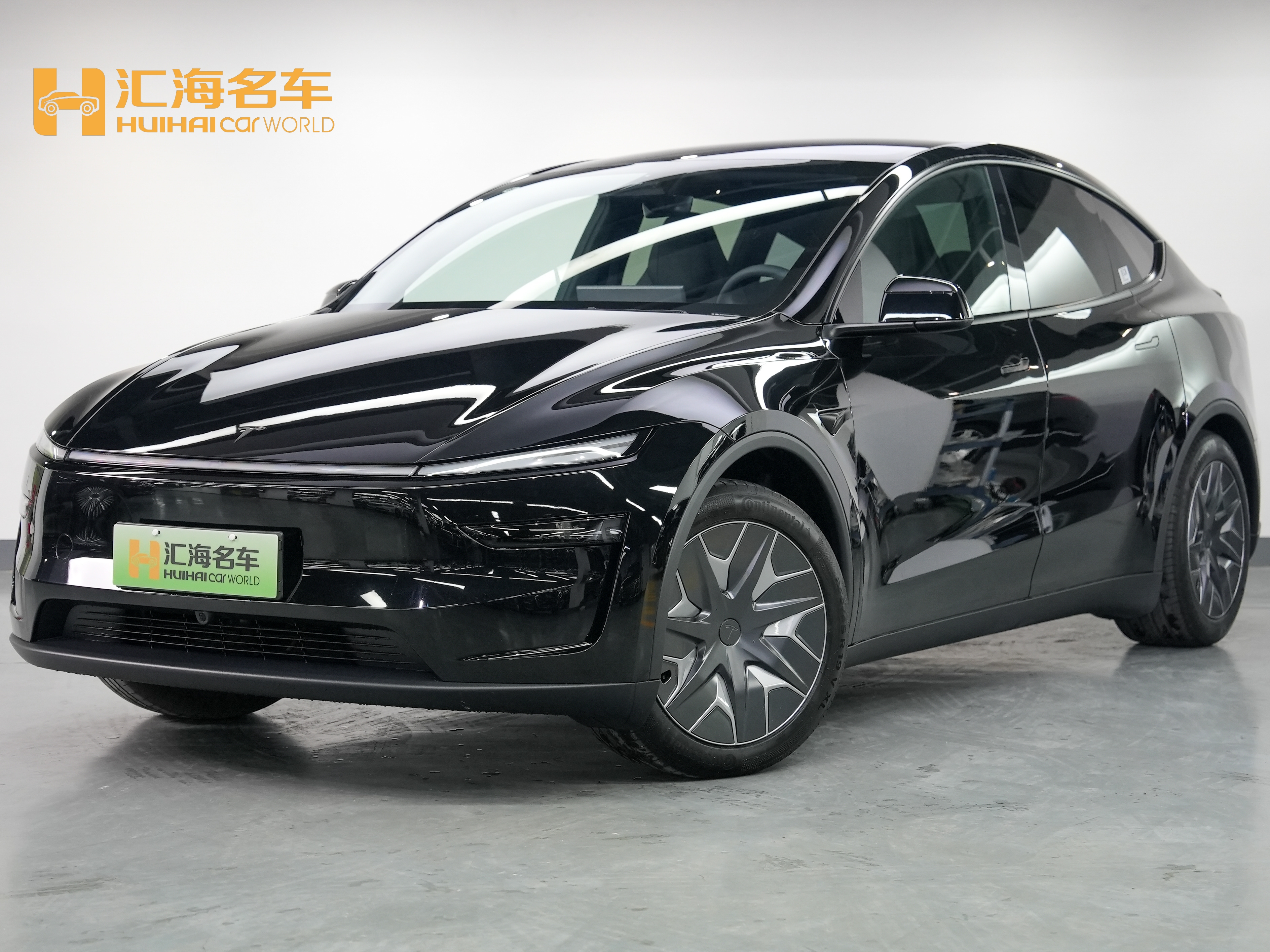 Tesla Model Y L 2026 汽车图片 