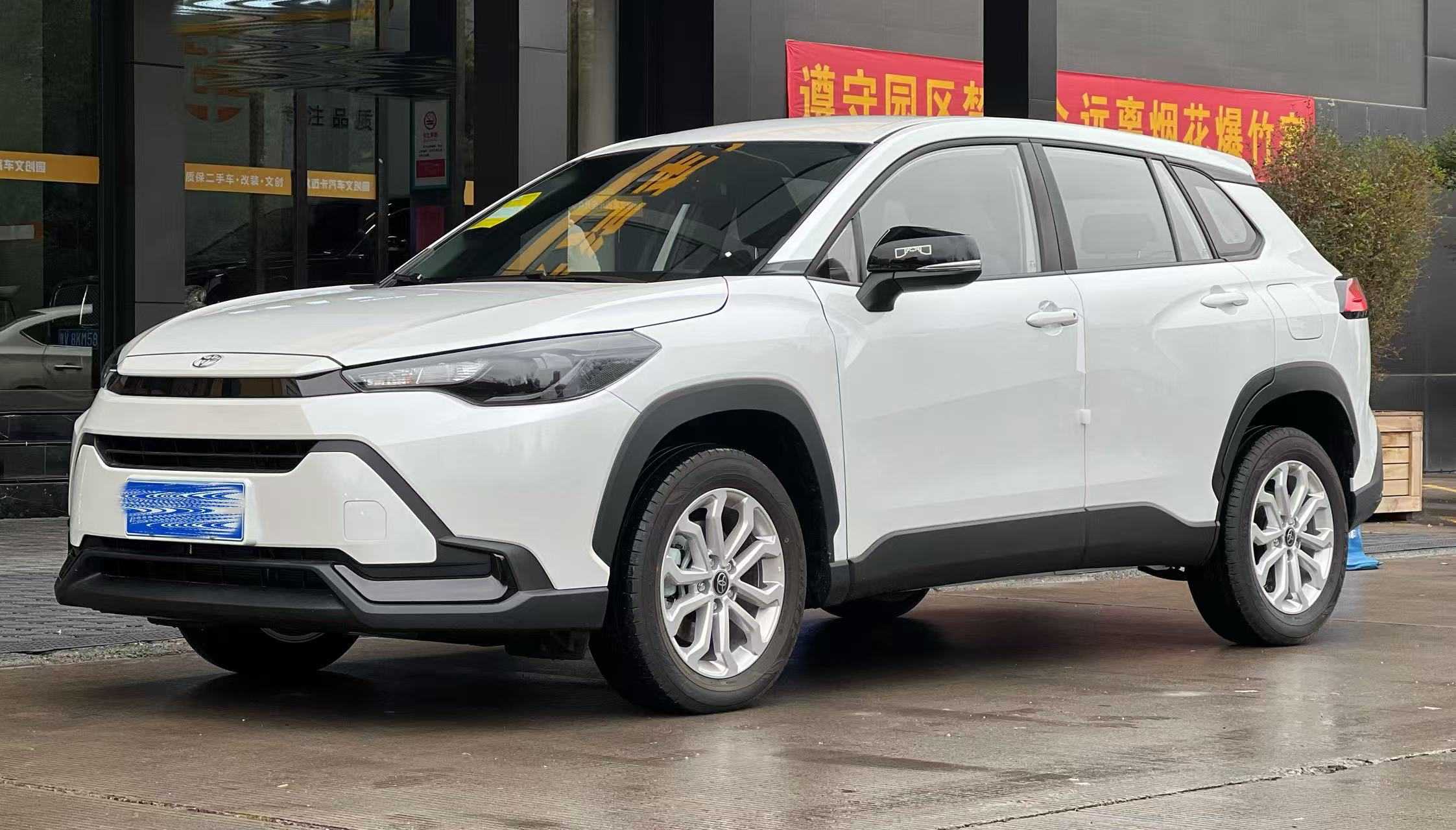 Toyota Frontlander 2025 汽车图片 