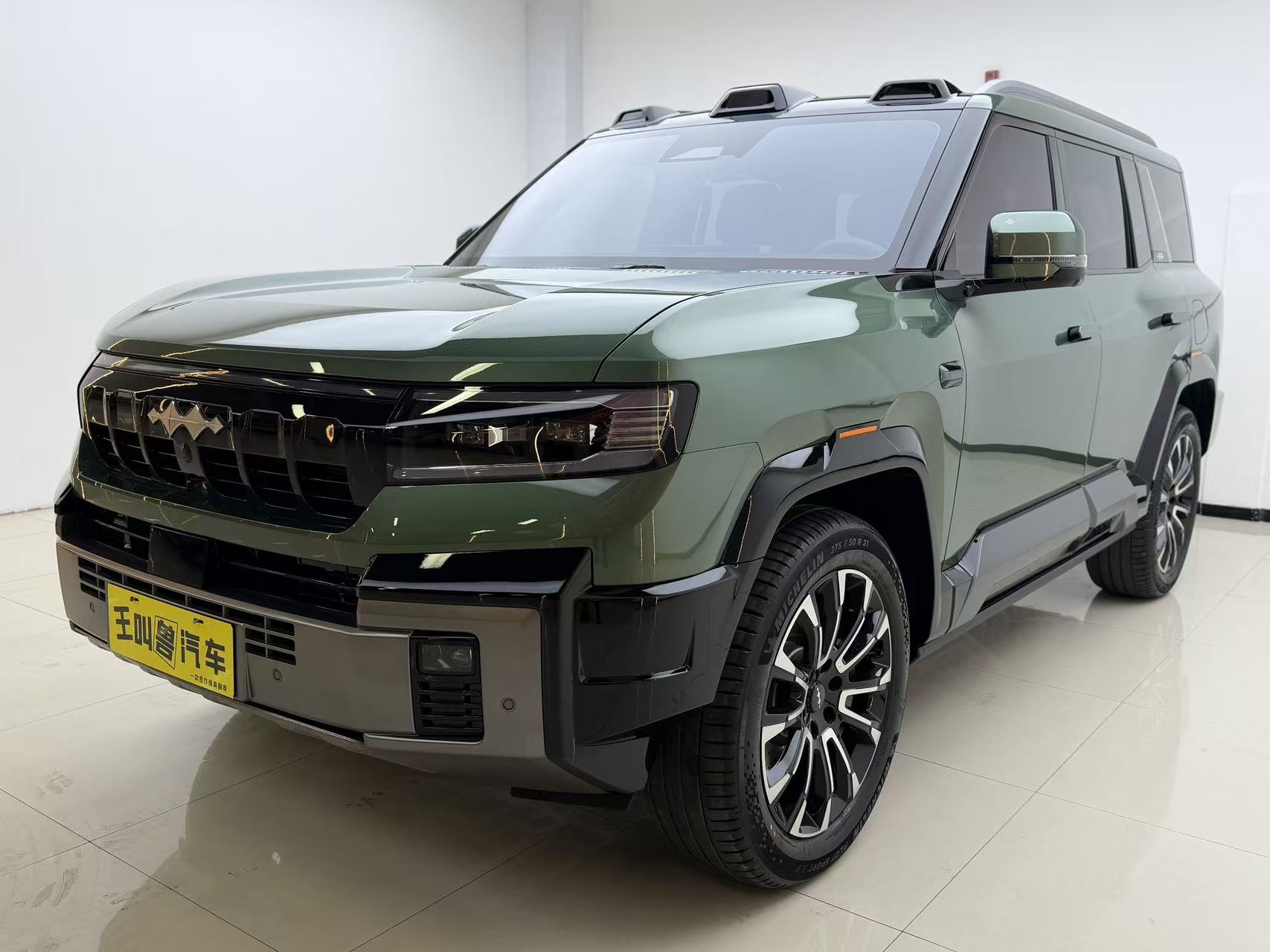 FangChengBao Leopard 8 2026 FangChengBao Leopard 8 2026 car image