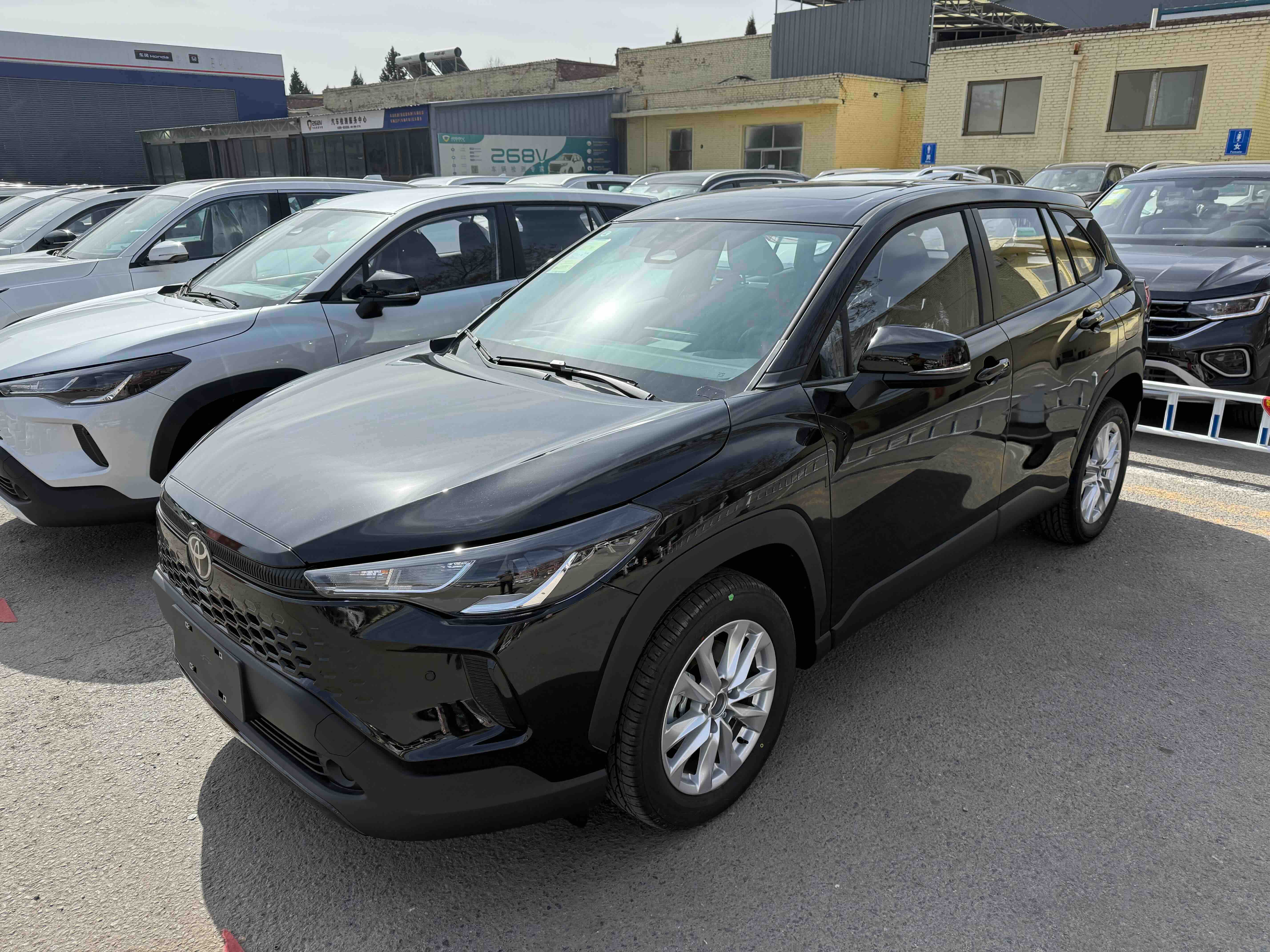 丰田 卡罗拉锐放 2026 汽车图片 