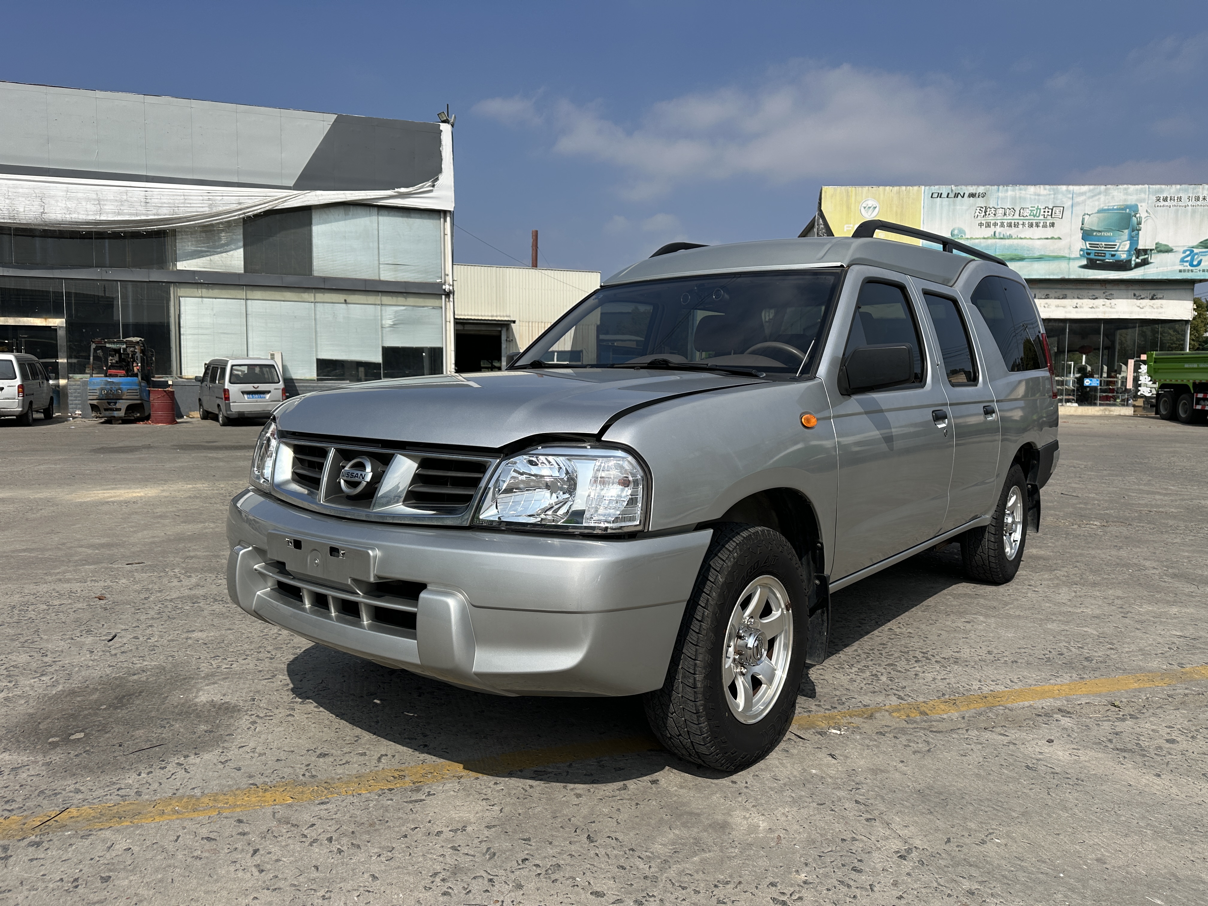 Nissan ZN Van 2015 汽车图片 