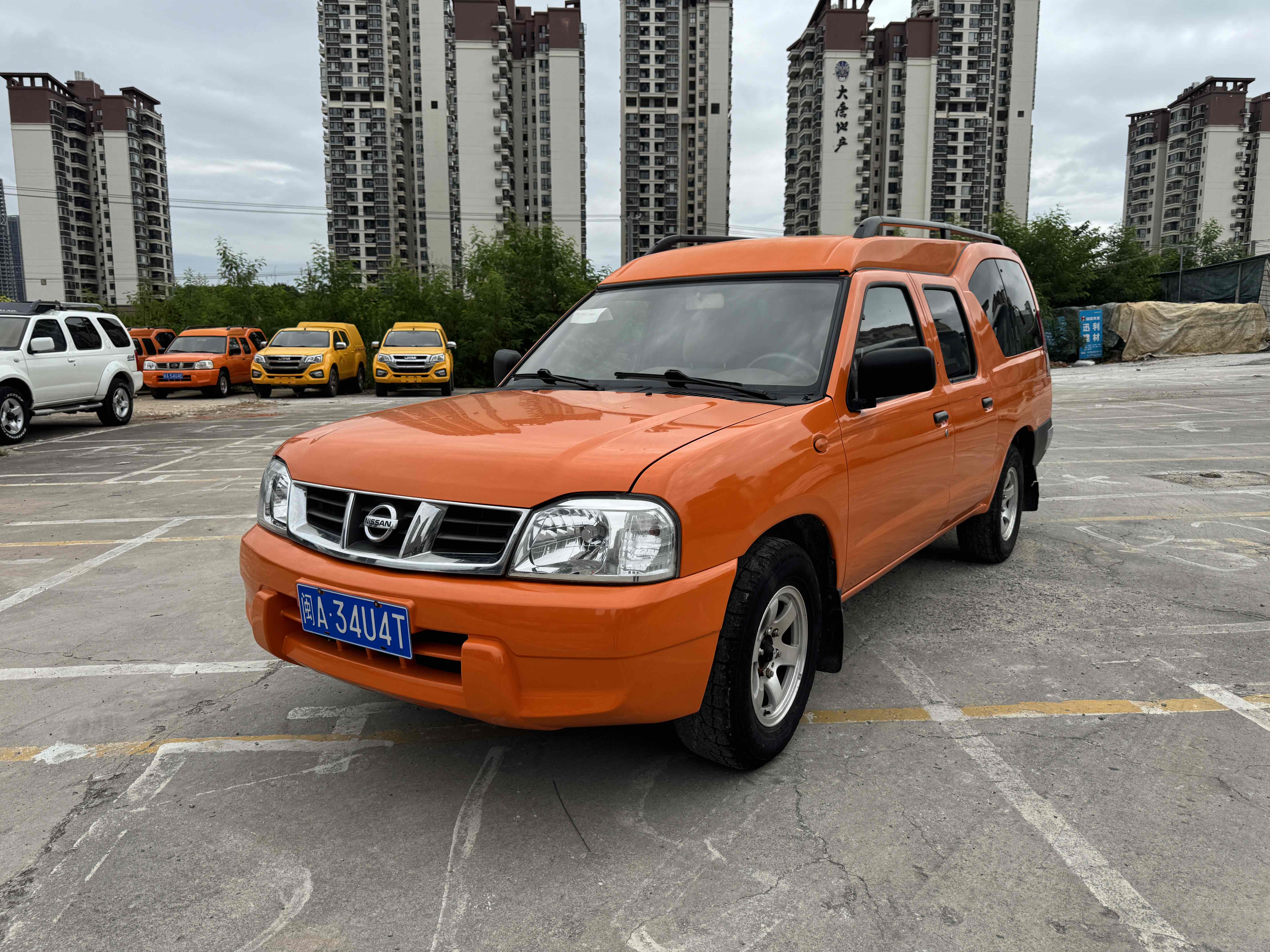 Nissan ZN Van 2016 汽车图片 