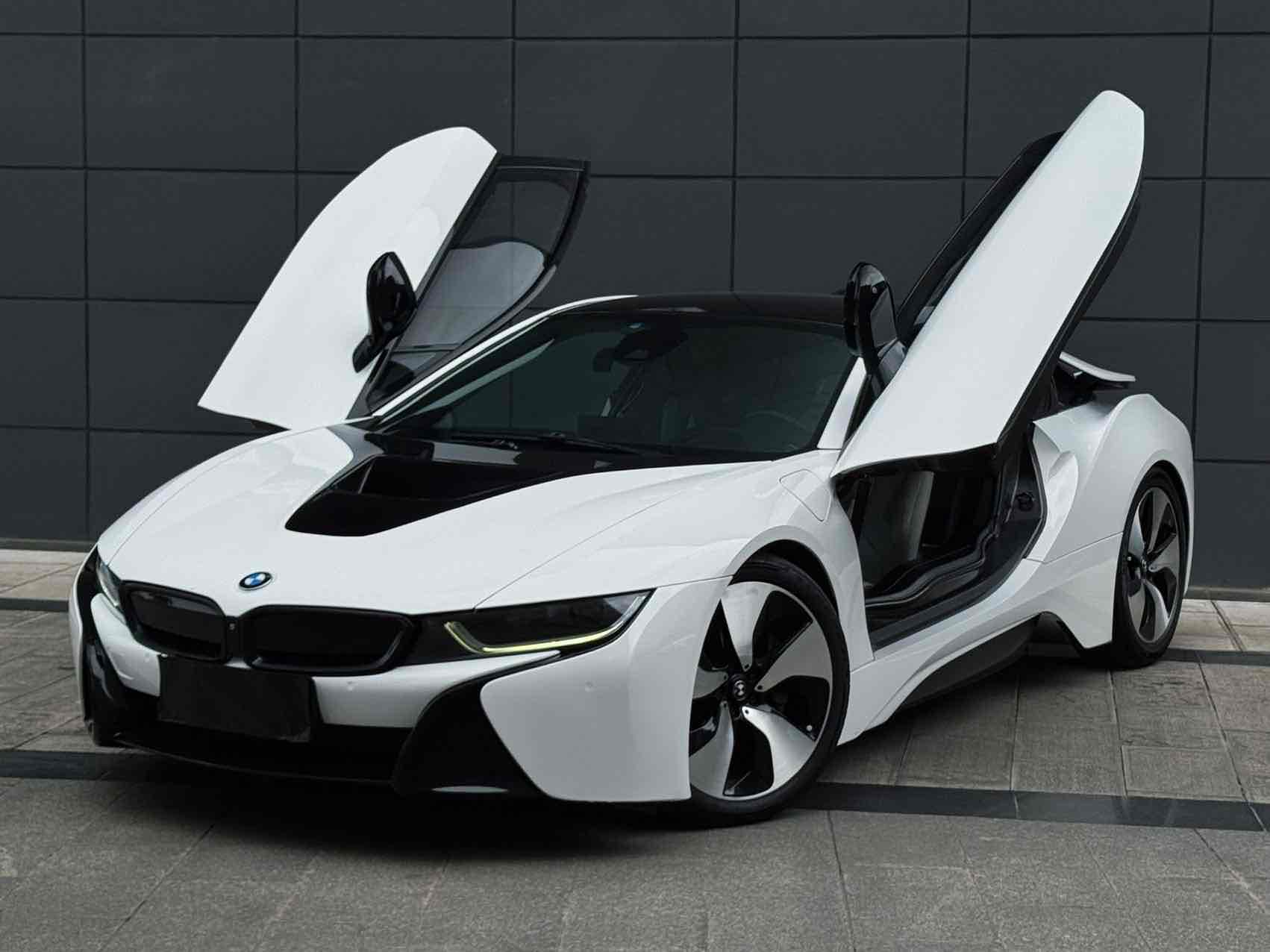 BMW i8 2017 BMW i8 2017 car image