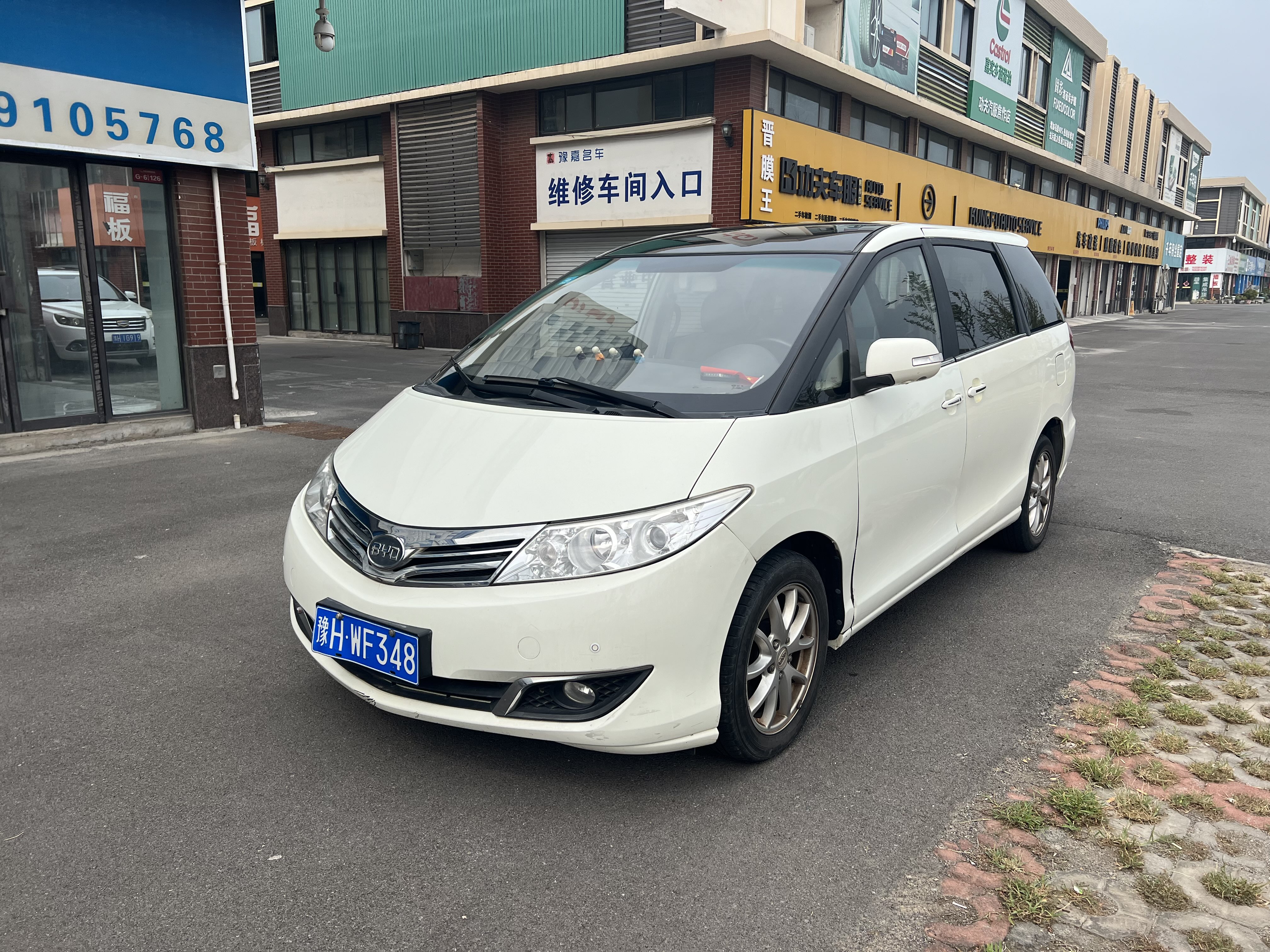 BYD M6 2015 car image 