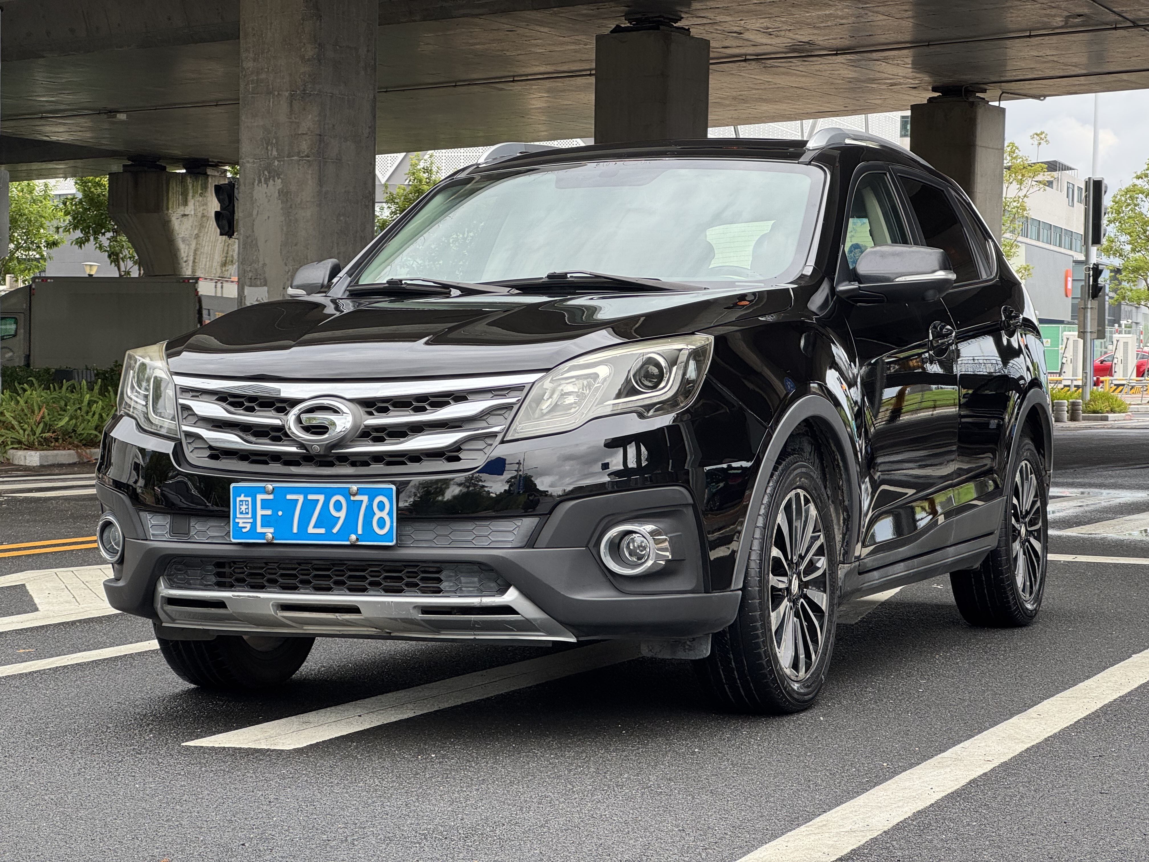 GAC Trumpchi GS5 Super 2016 car image 