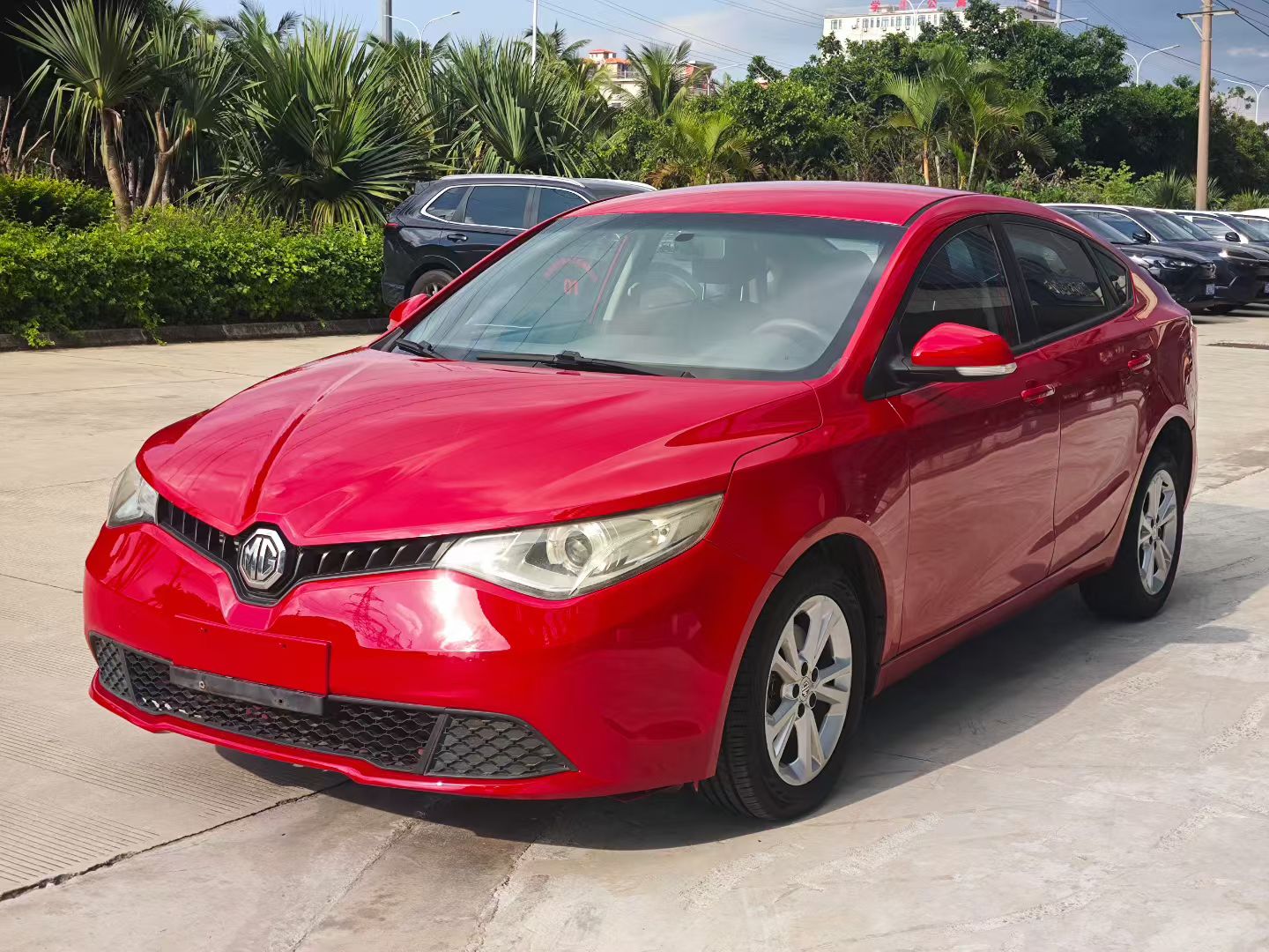 MG GT 2015 MG GT 2015 car image