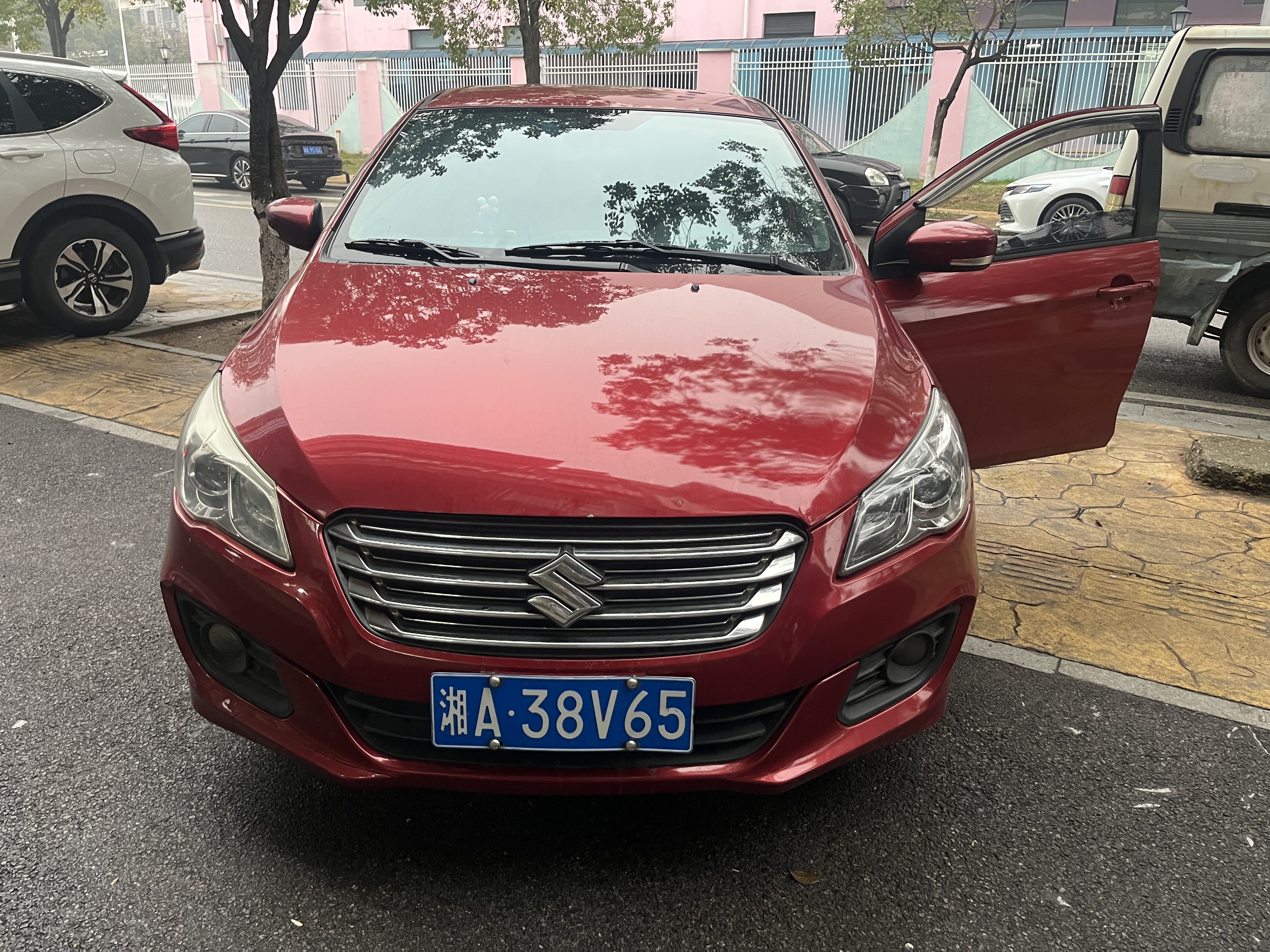 Suzuki Ciaz 2015 汽车图片 