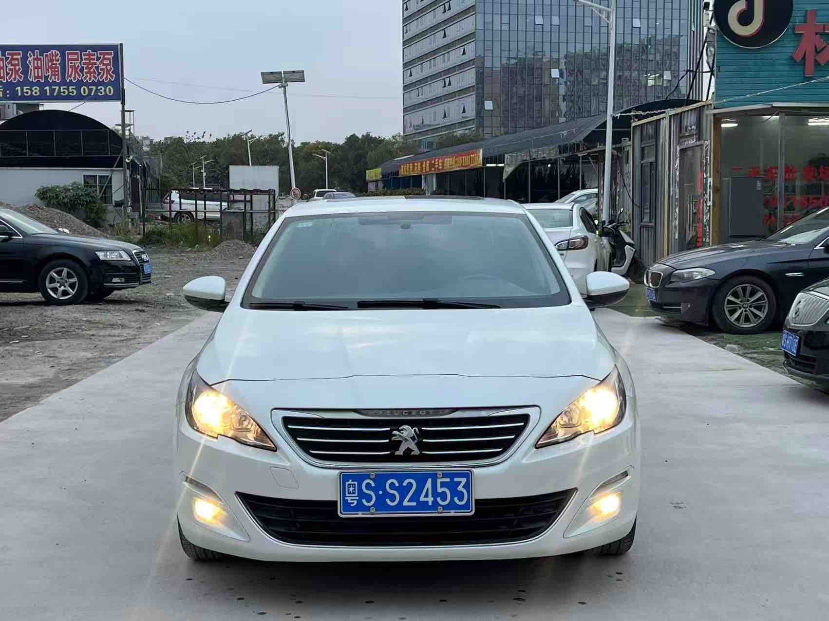 Peugeot 408 2015 immagine di auto 