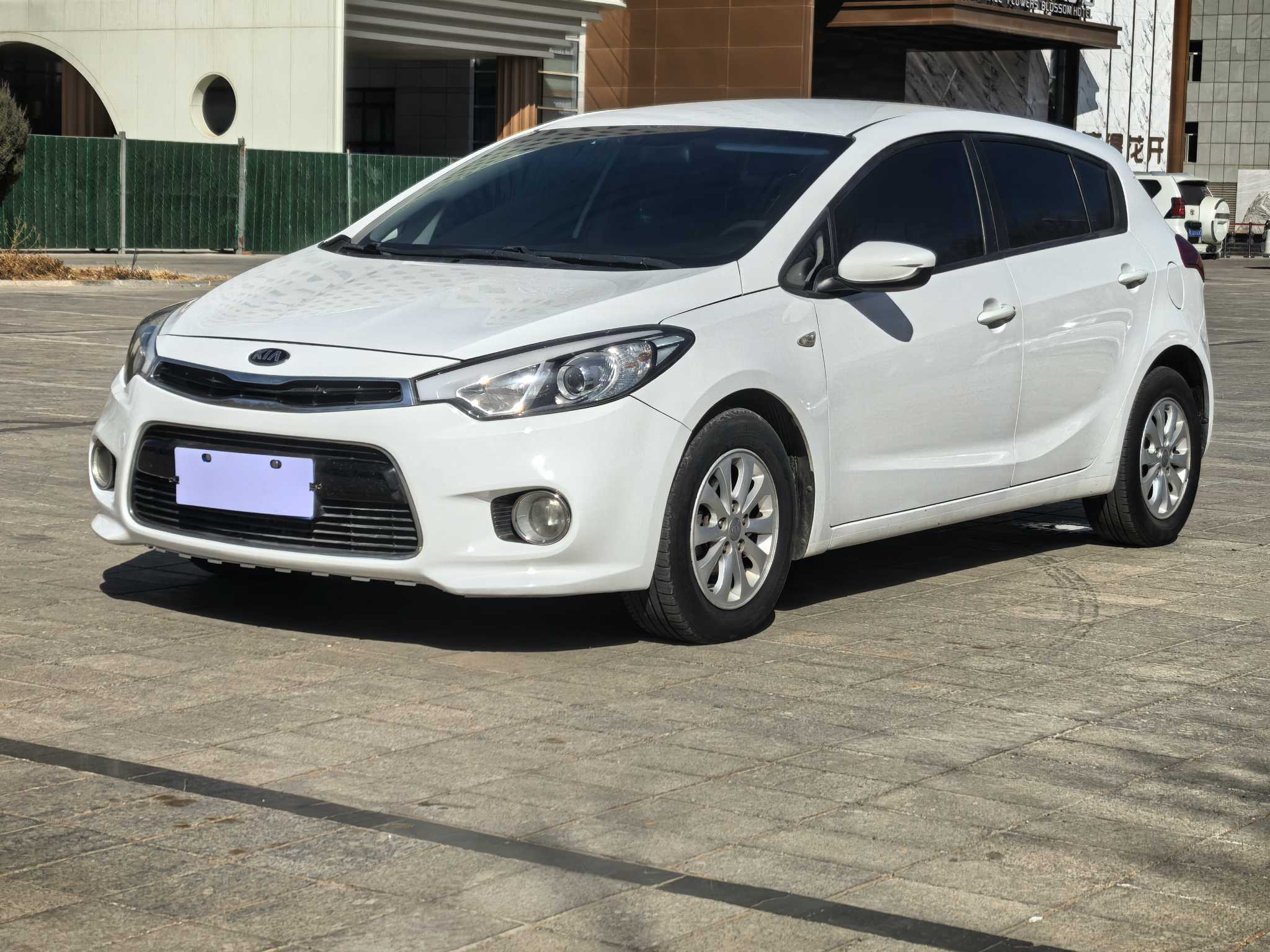 Kia Forte Koup 2016 汽车图片 