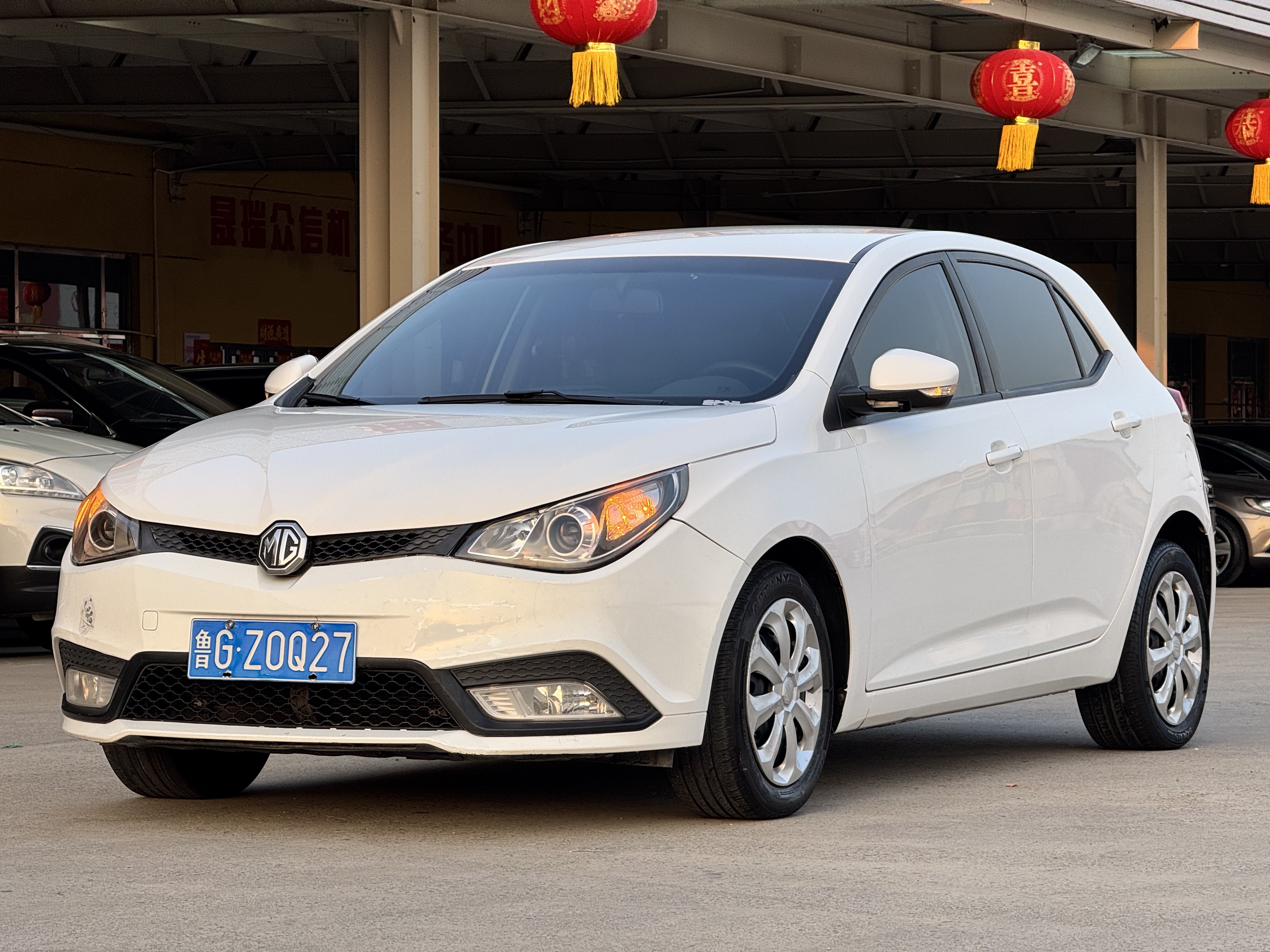 5 2013 5 2013 car image