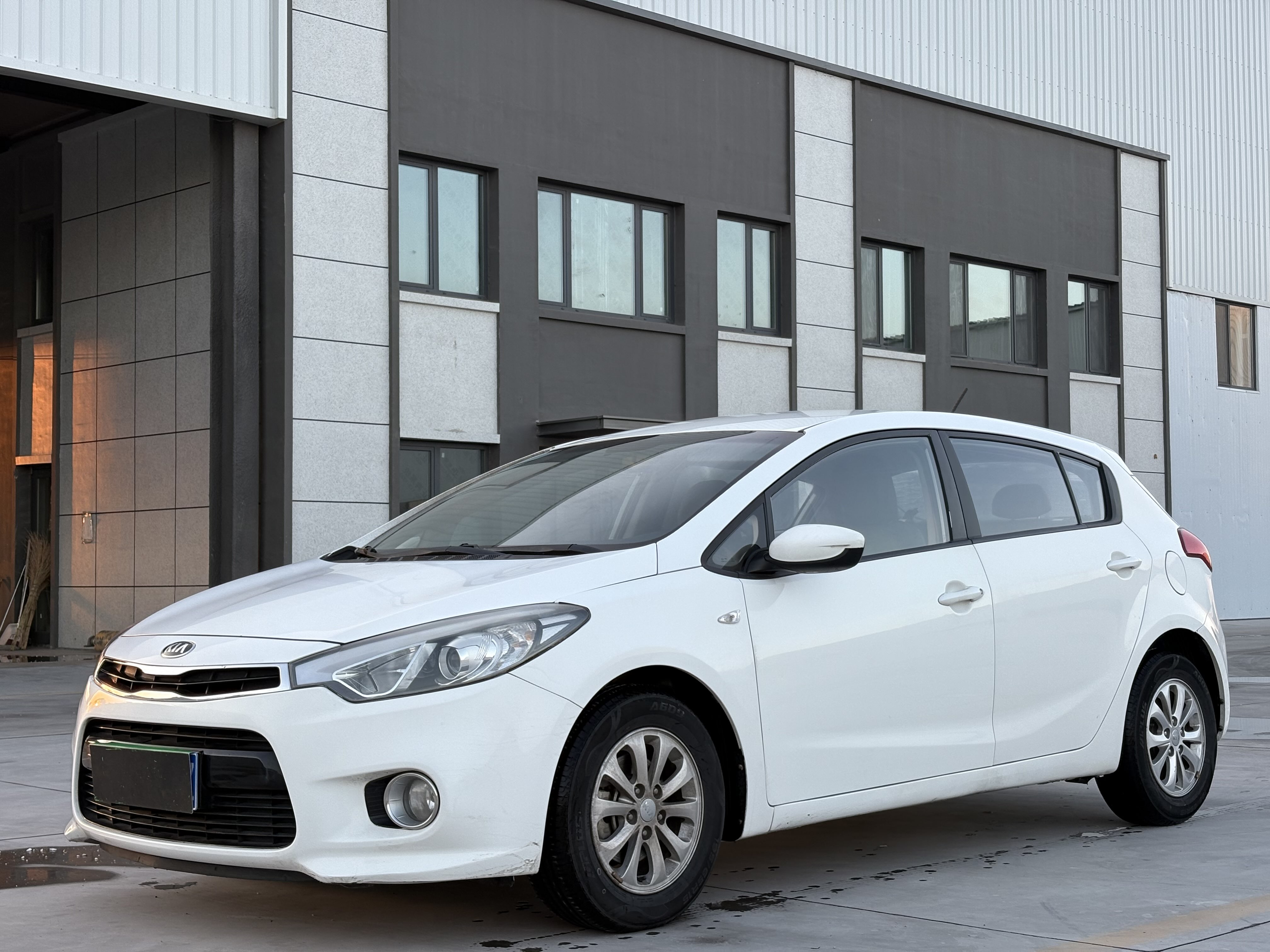 Kia Forte Koup 2015 汽车图片 