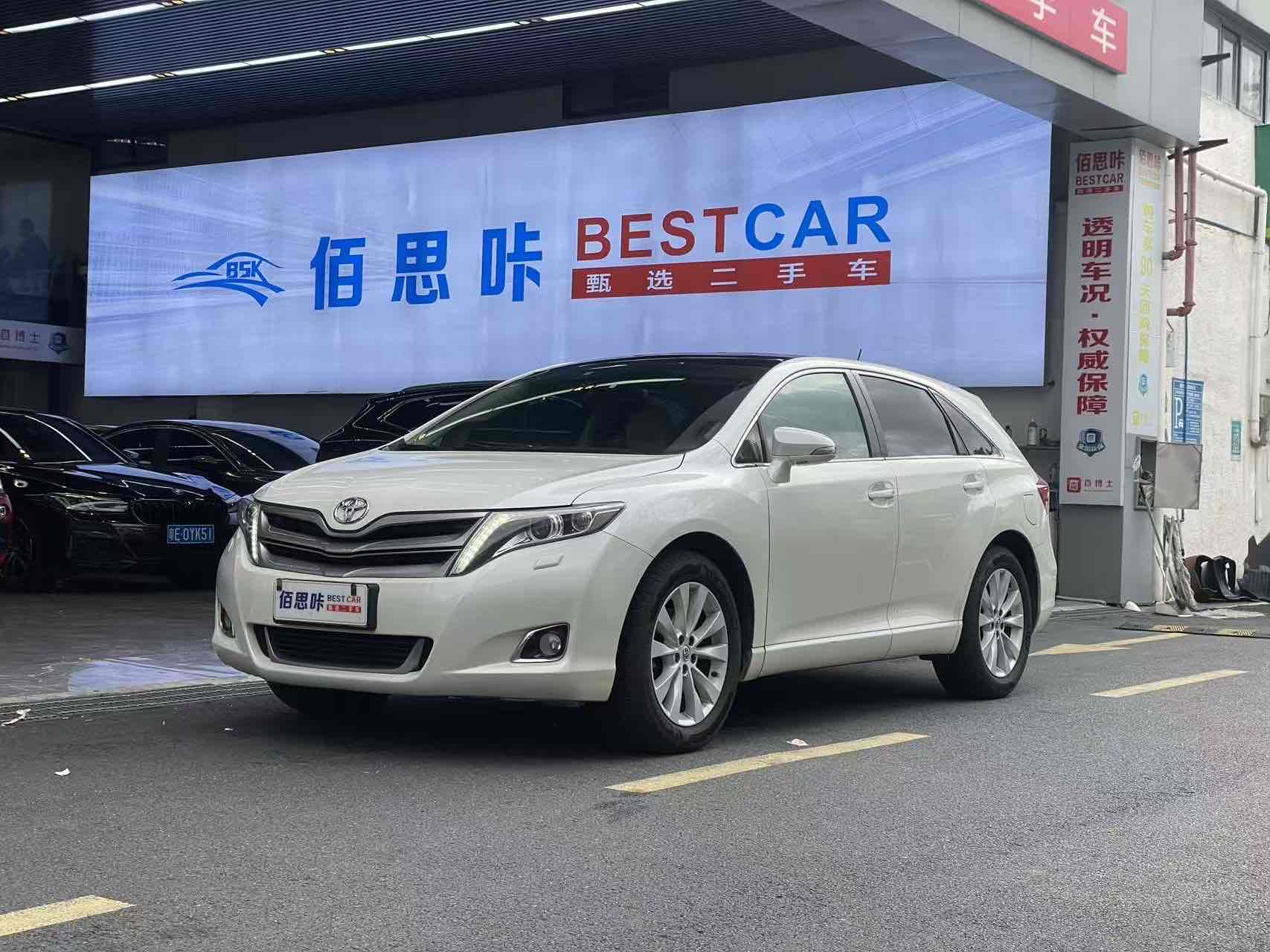 Toyota 2014 car image 