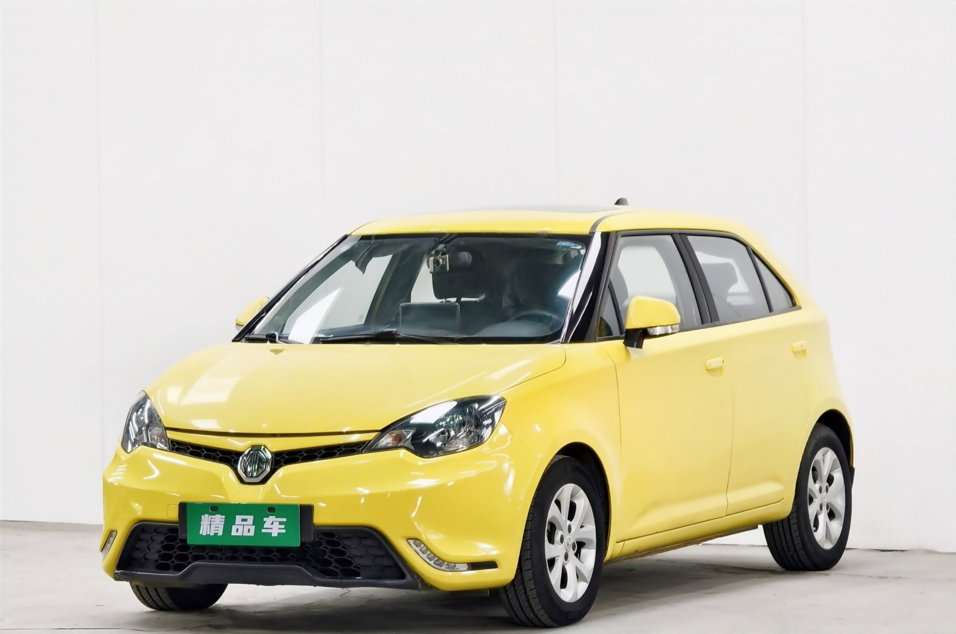MG 3 2015 immagine di auto 