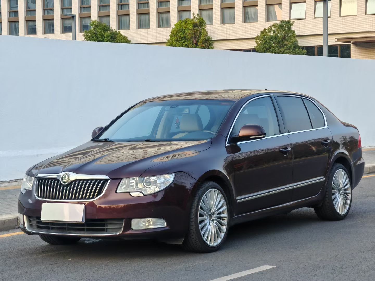 Skoda Superb 2011 Skoda Superb 2011 immagine di auto
