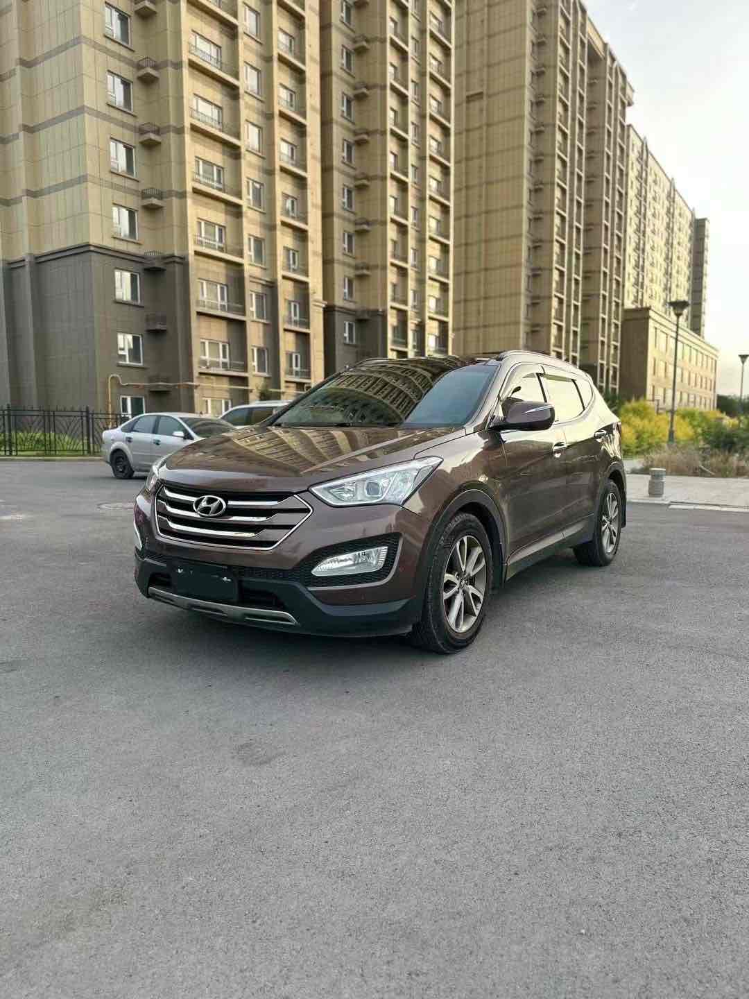 Hyundai Santa Fe (Imported) 2013 Hyundai Santa Fe (Imported) 2013 car image