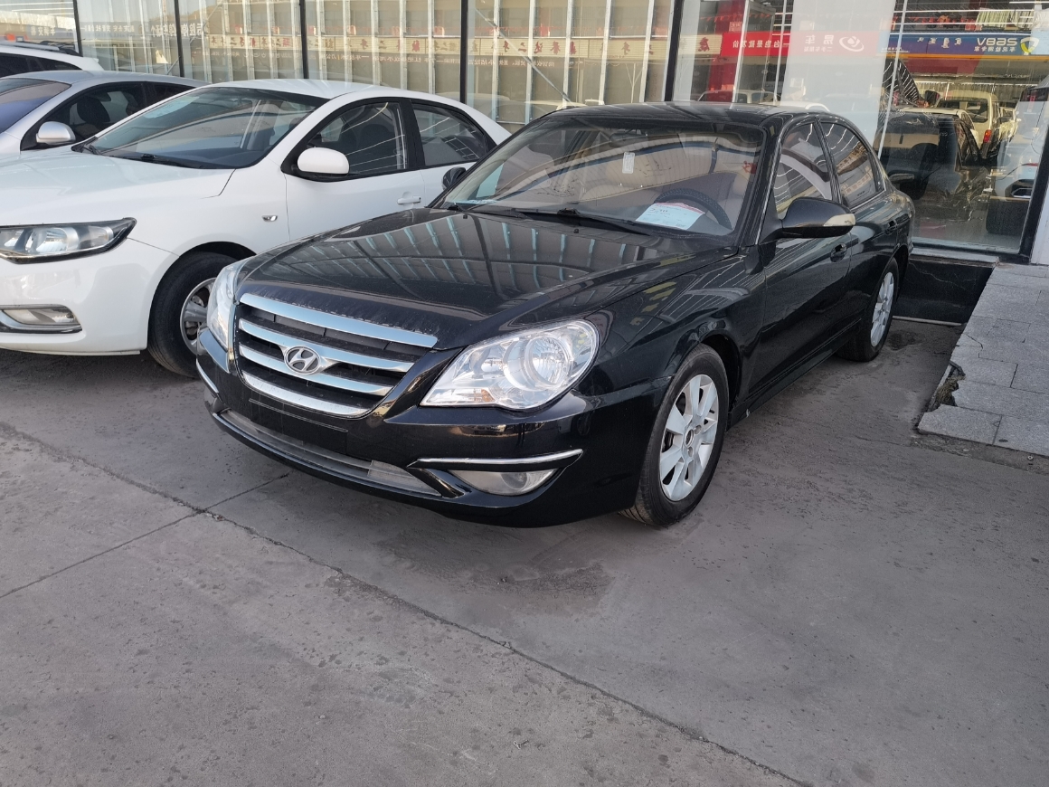 Hyundai moInca 2012 car image 