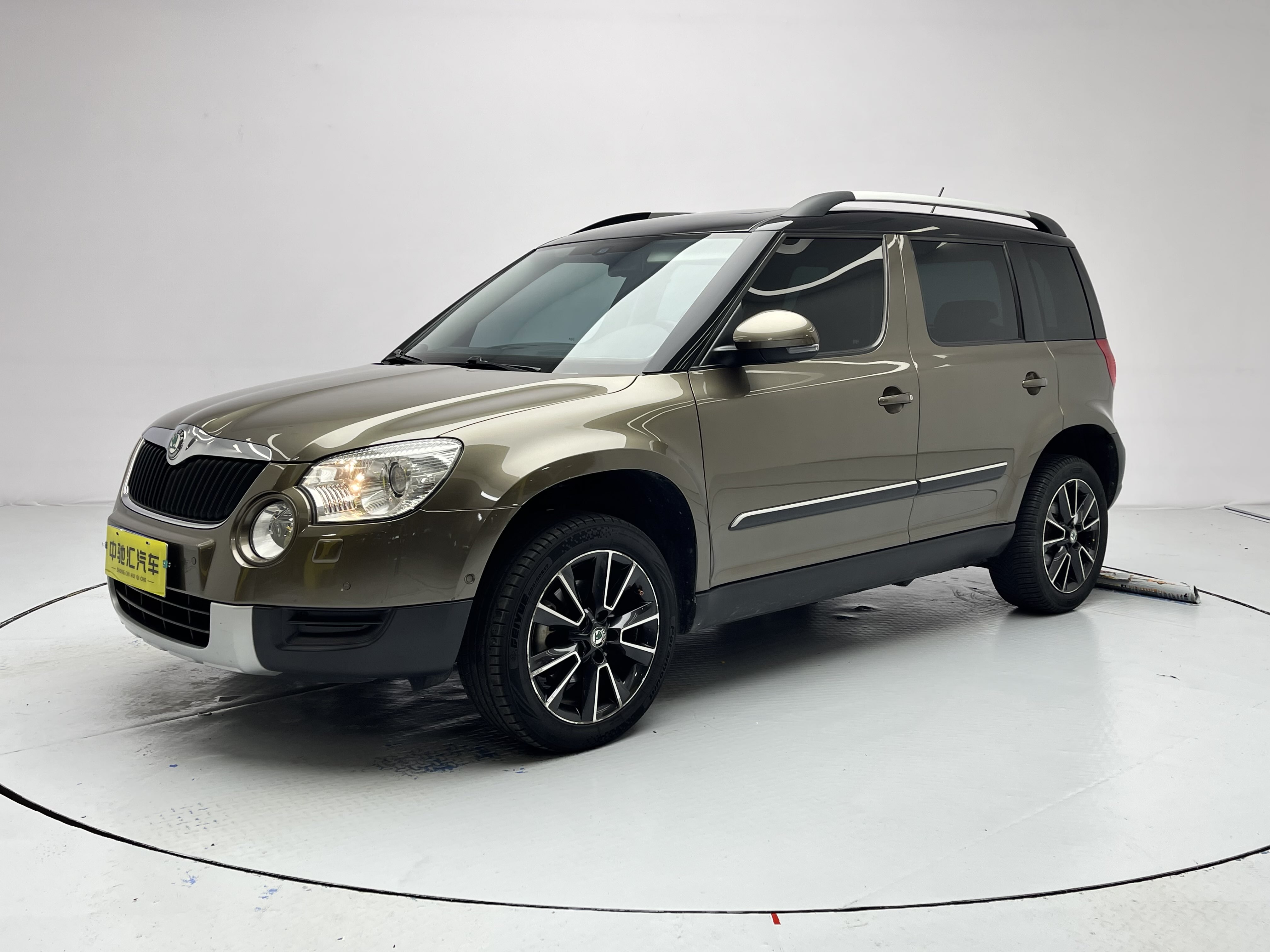 Skoda Yeti (Imported) 2014 car image 