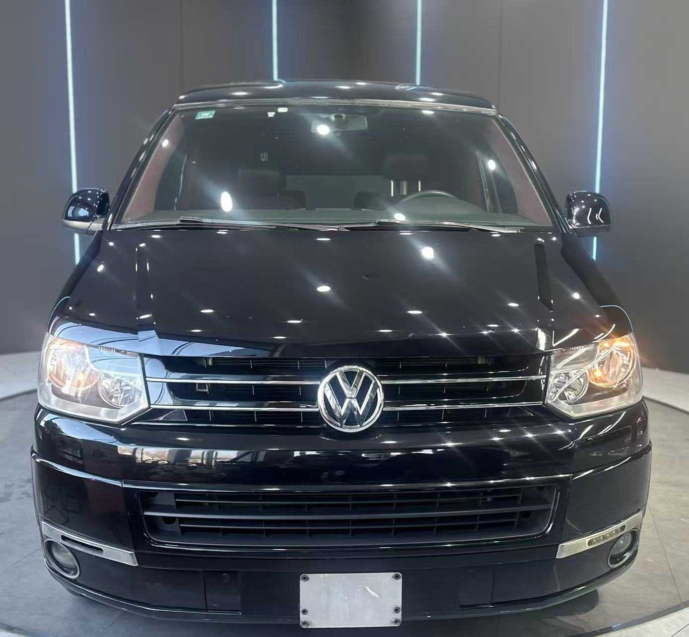 Volkswagen Caravelle 2016 Volkswagen Caravelle 2016 car image