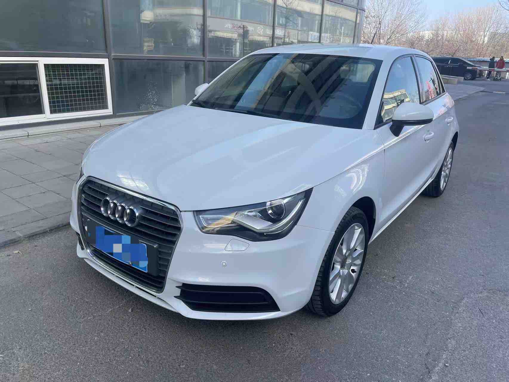 Audi A1 2016 car image 
