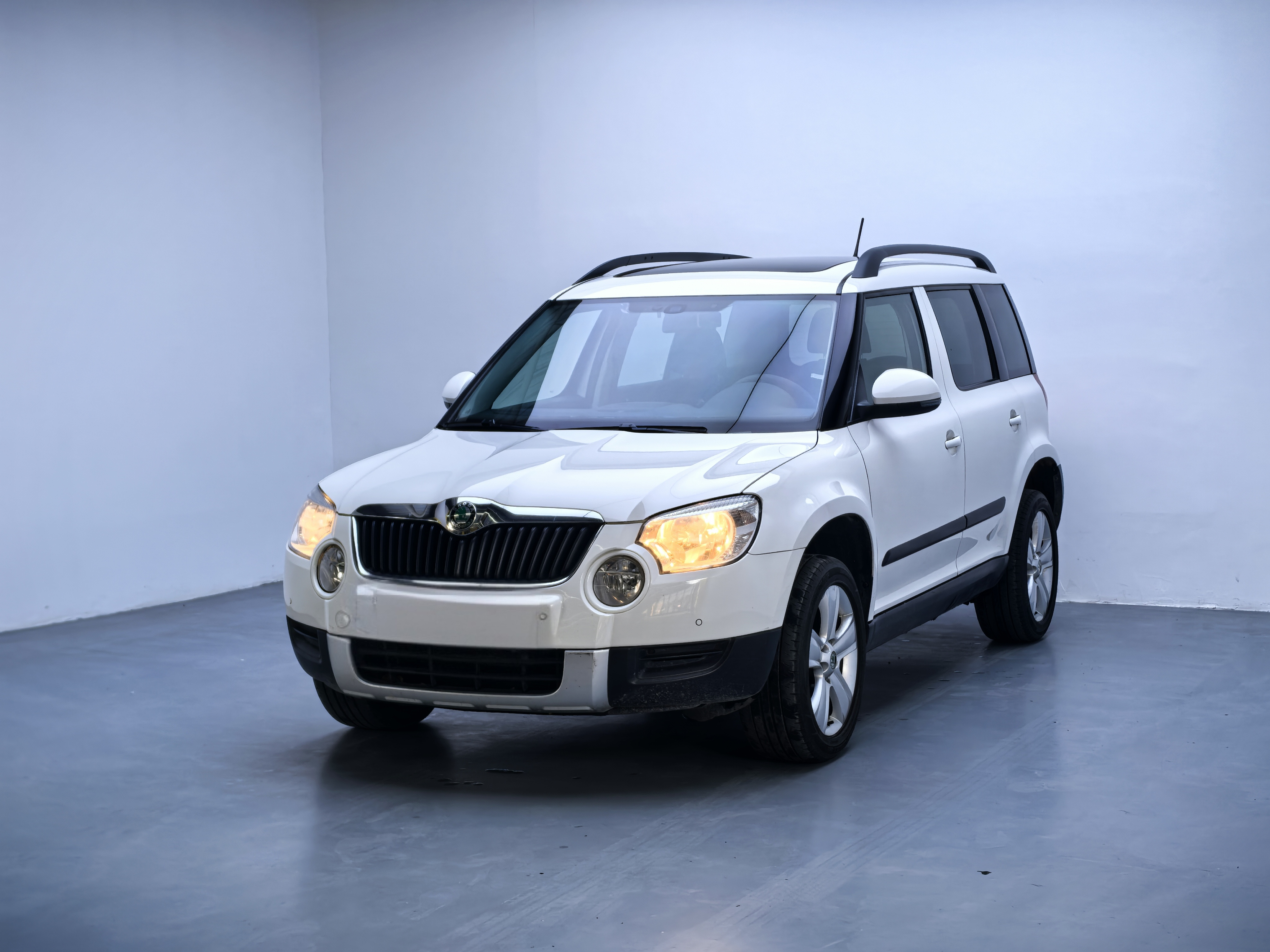 Skoda Yeti (Imported) 2014 car image 
