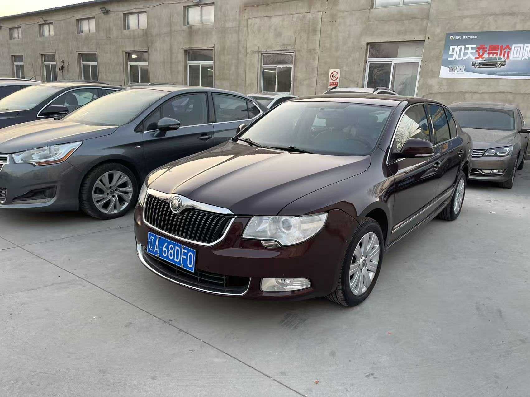 Skoda Superb 2012 Skoda Superb 2012 immagine di auto