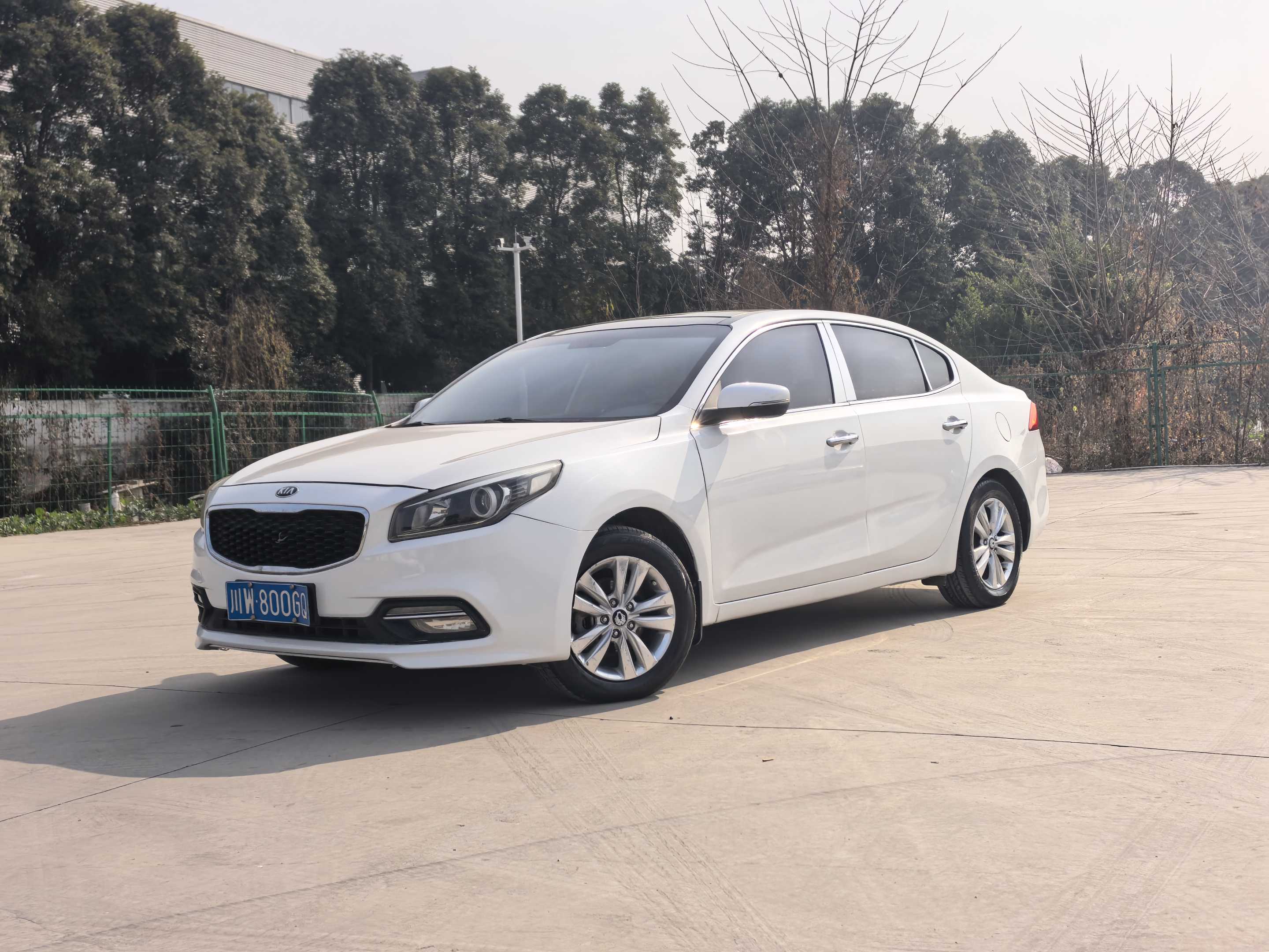 Kia K4 2015 汽车图片 
