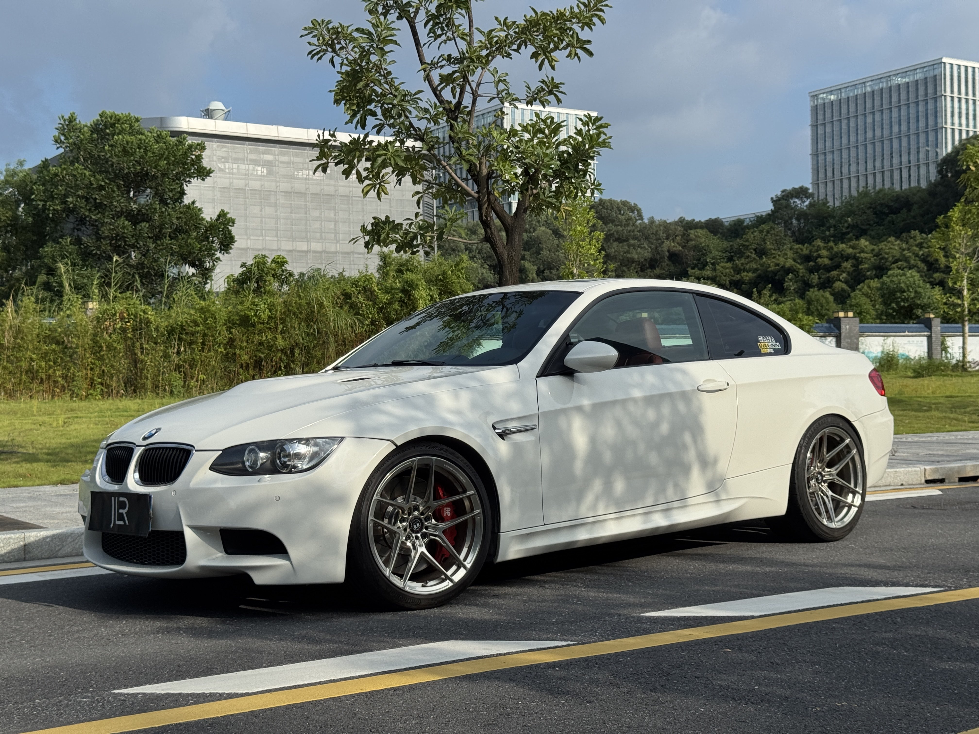 BMW M3 2010 car image 
