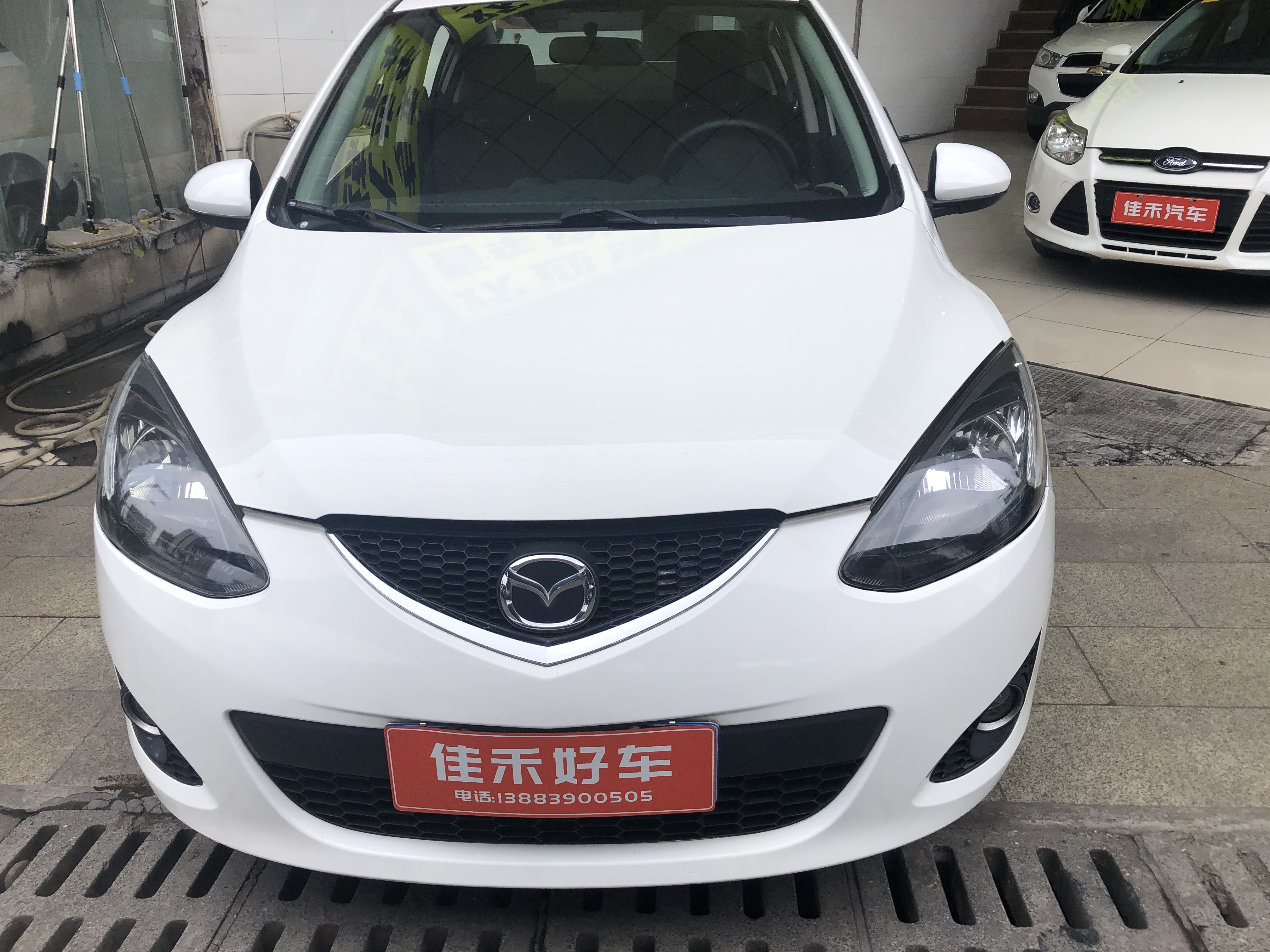 Mazda 2 Sedan 2011 汽车图片 