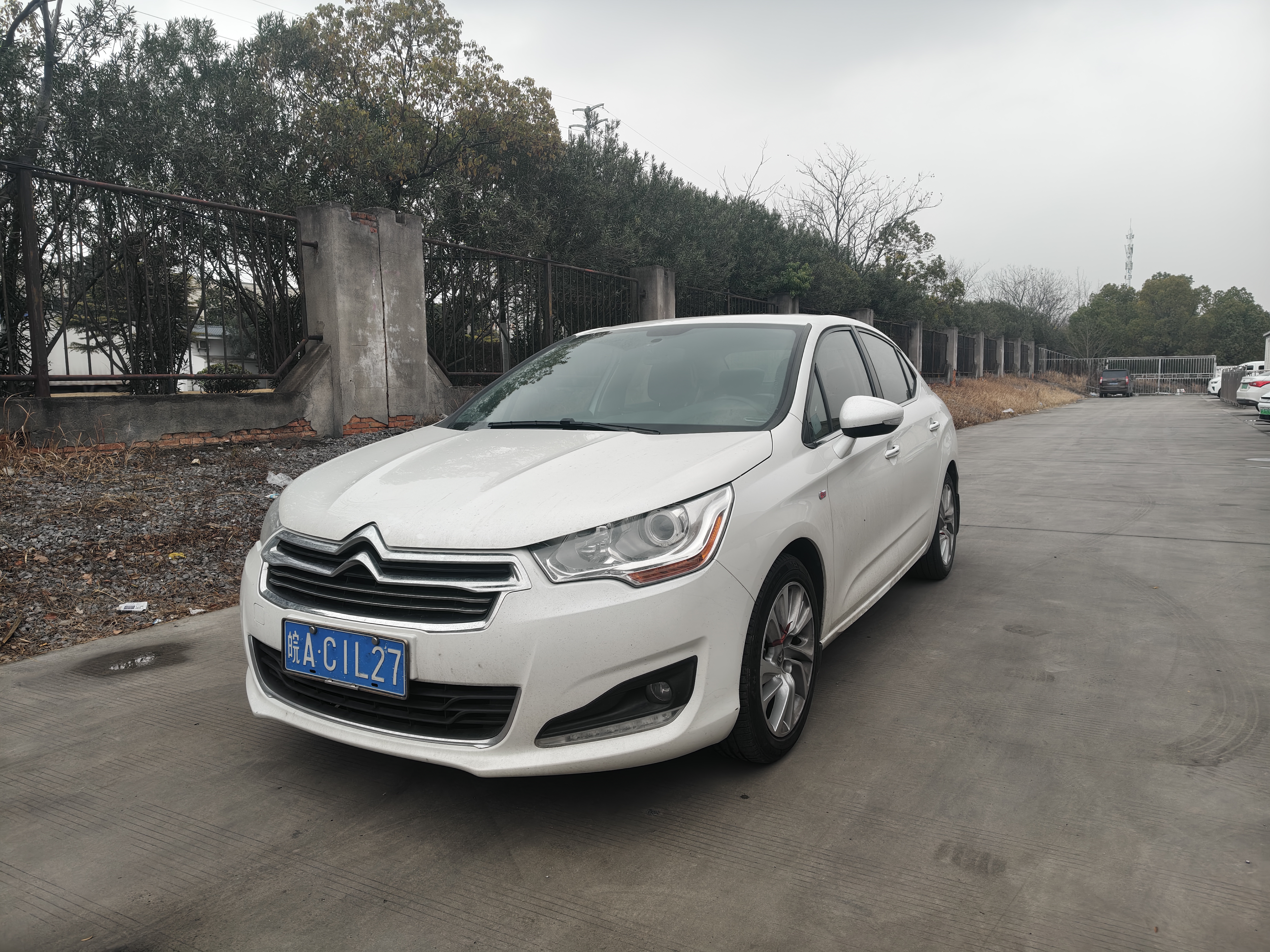 Citroen C4L 2013 car image 