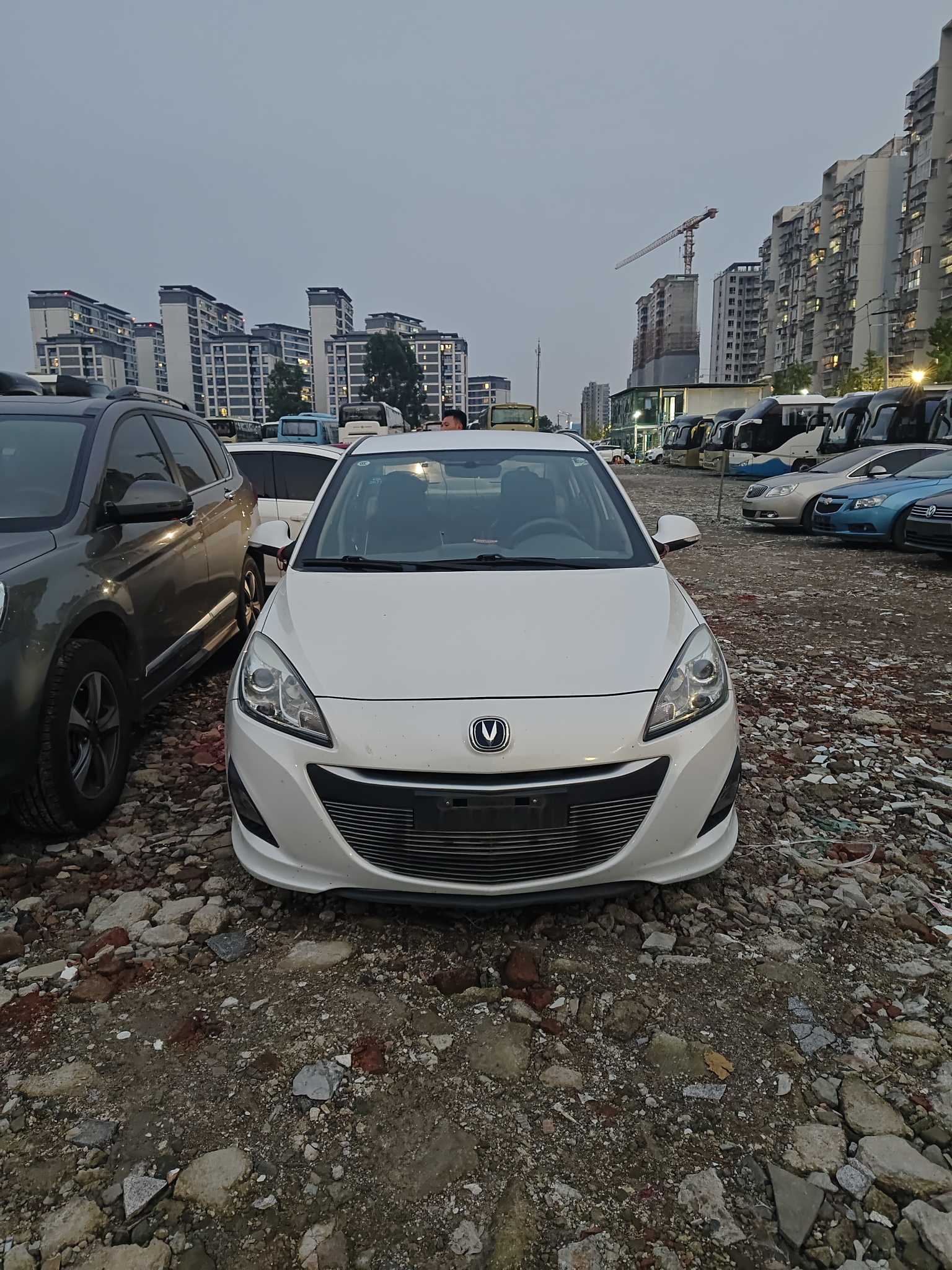 Changan Alsvin V5 2014 car image 