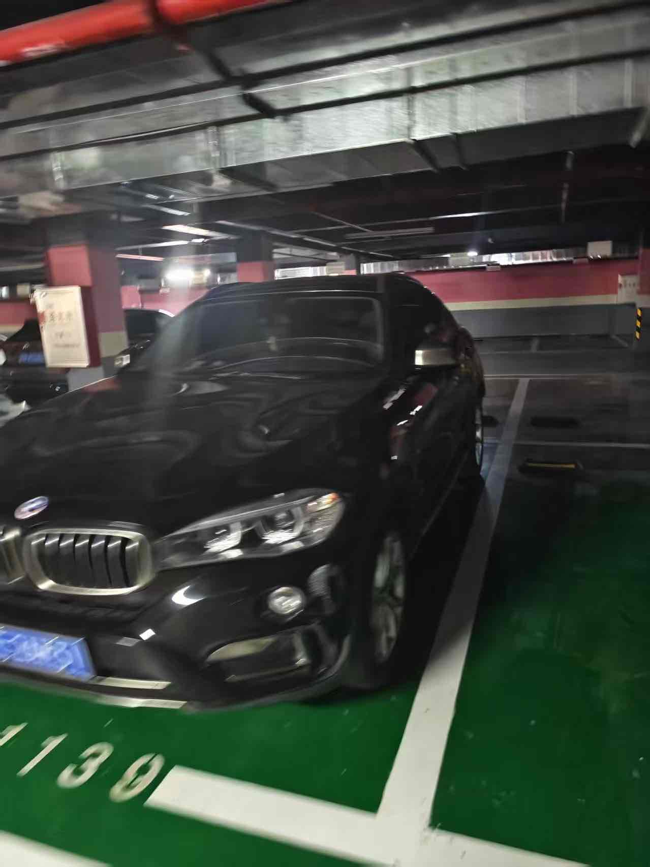 BMW X6 2017 car image 