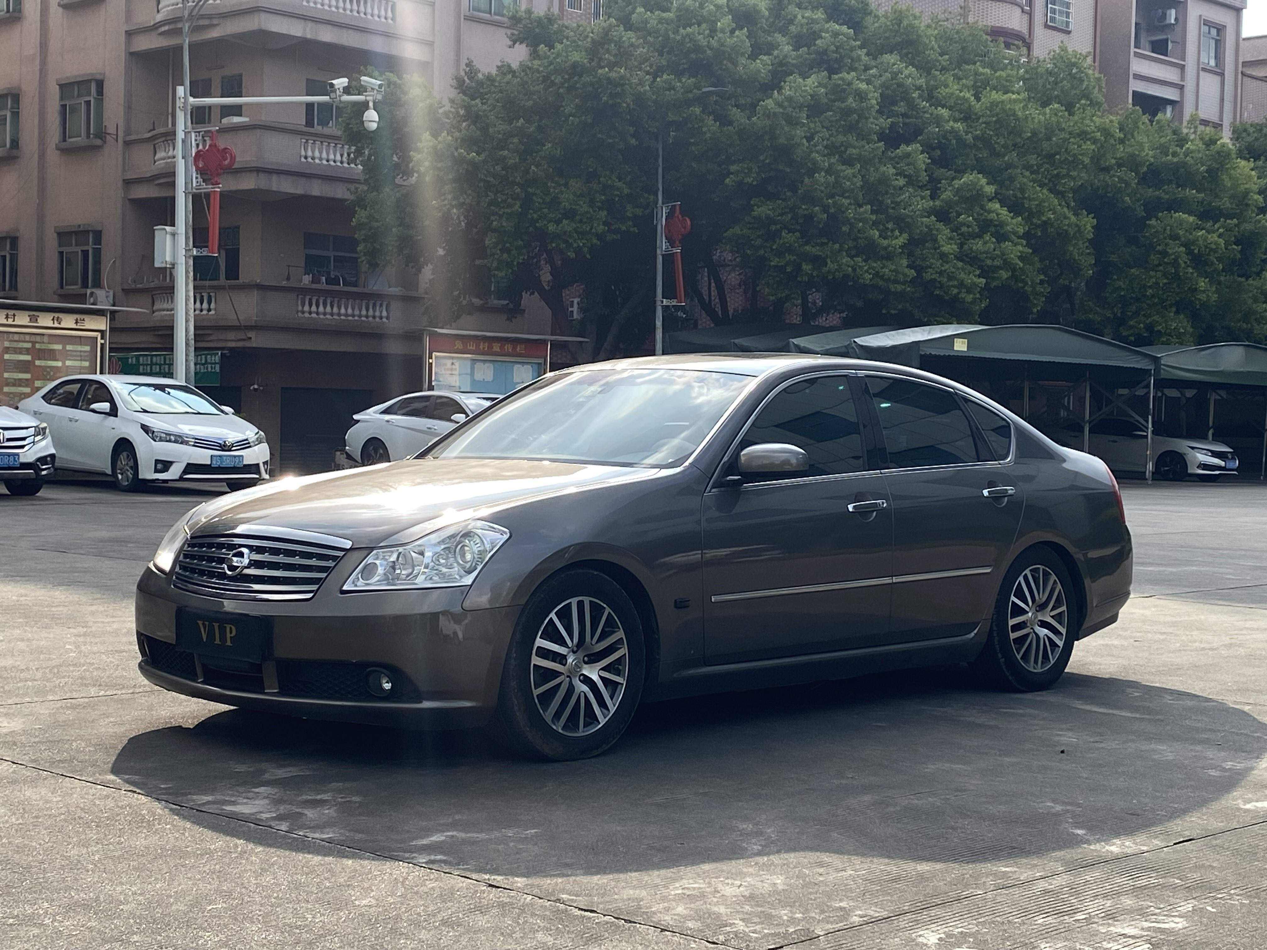 Nissan Fuga 2006 汽车图片 