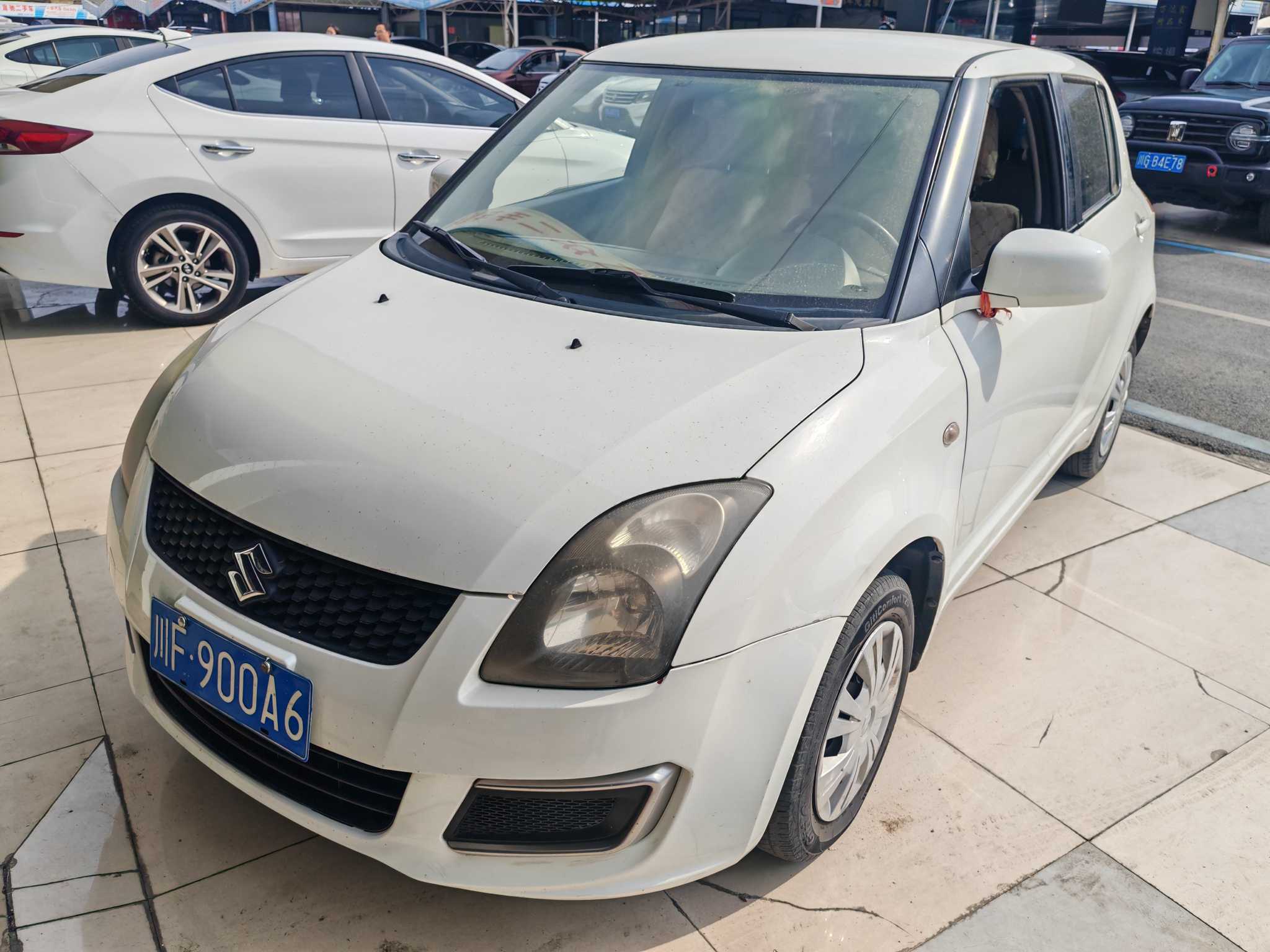 Suzuki Swift 2014 汽车图片 