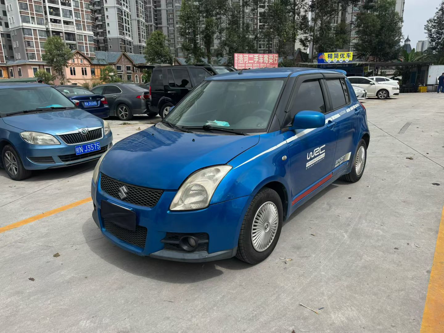 Suzuki Swift 2012 汽车图片 