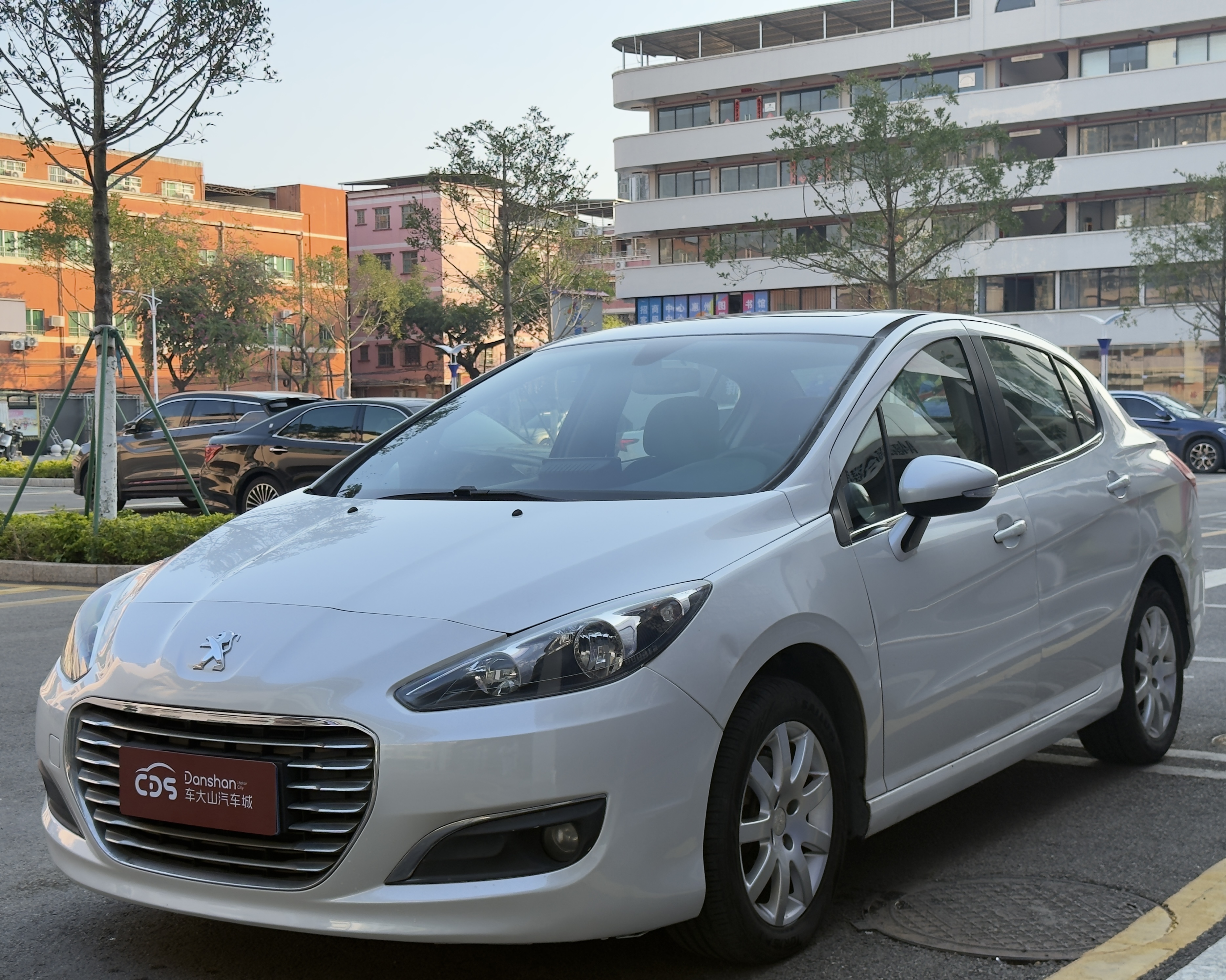 Peugeot 308 2016 汽车图片 