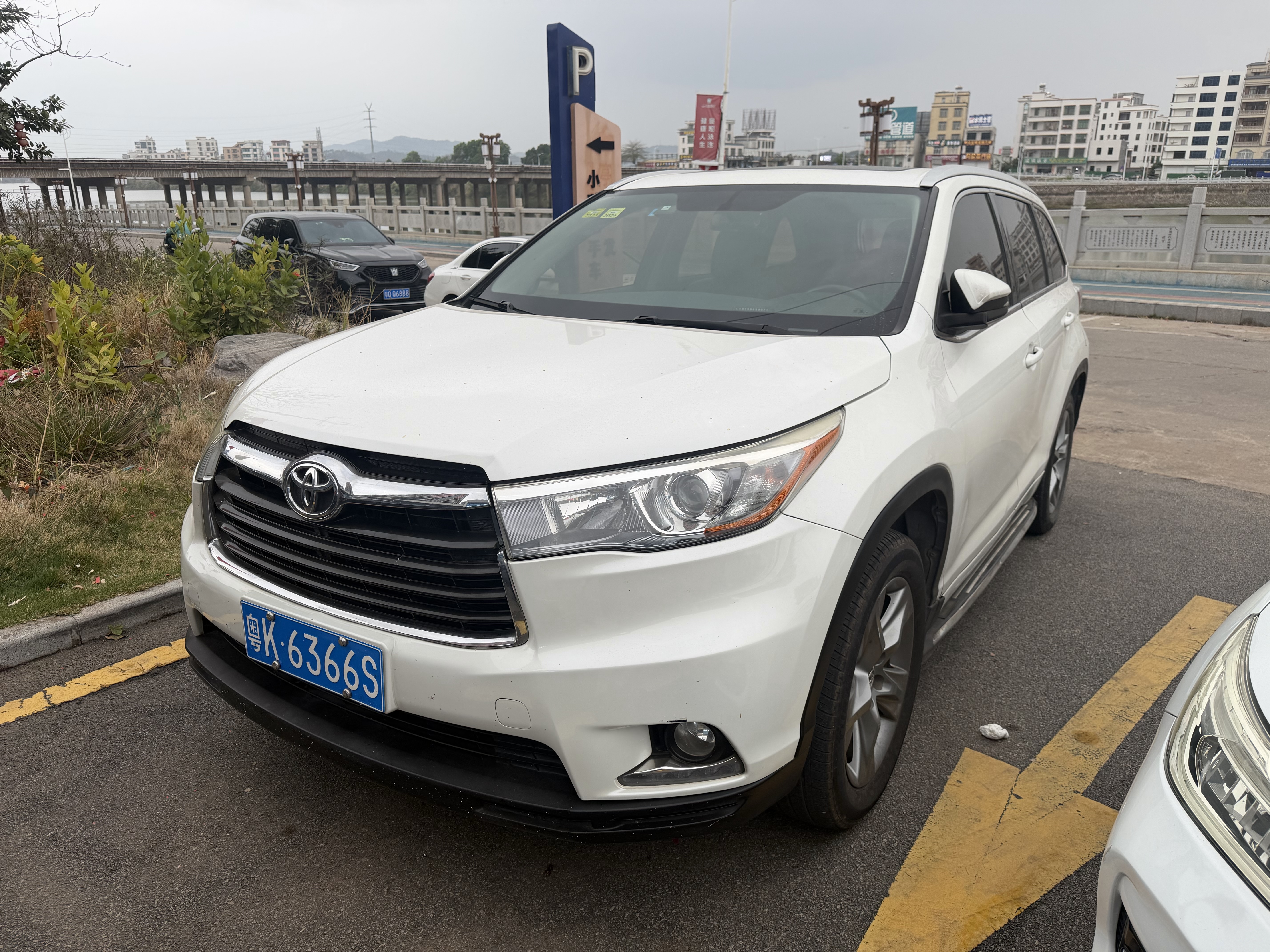 Toyota Highlander 2015 Toyota Highlander 2015 汽车图片
