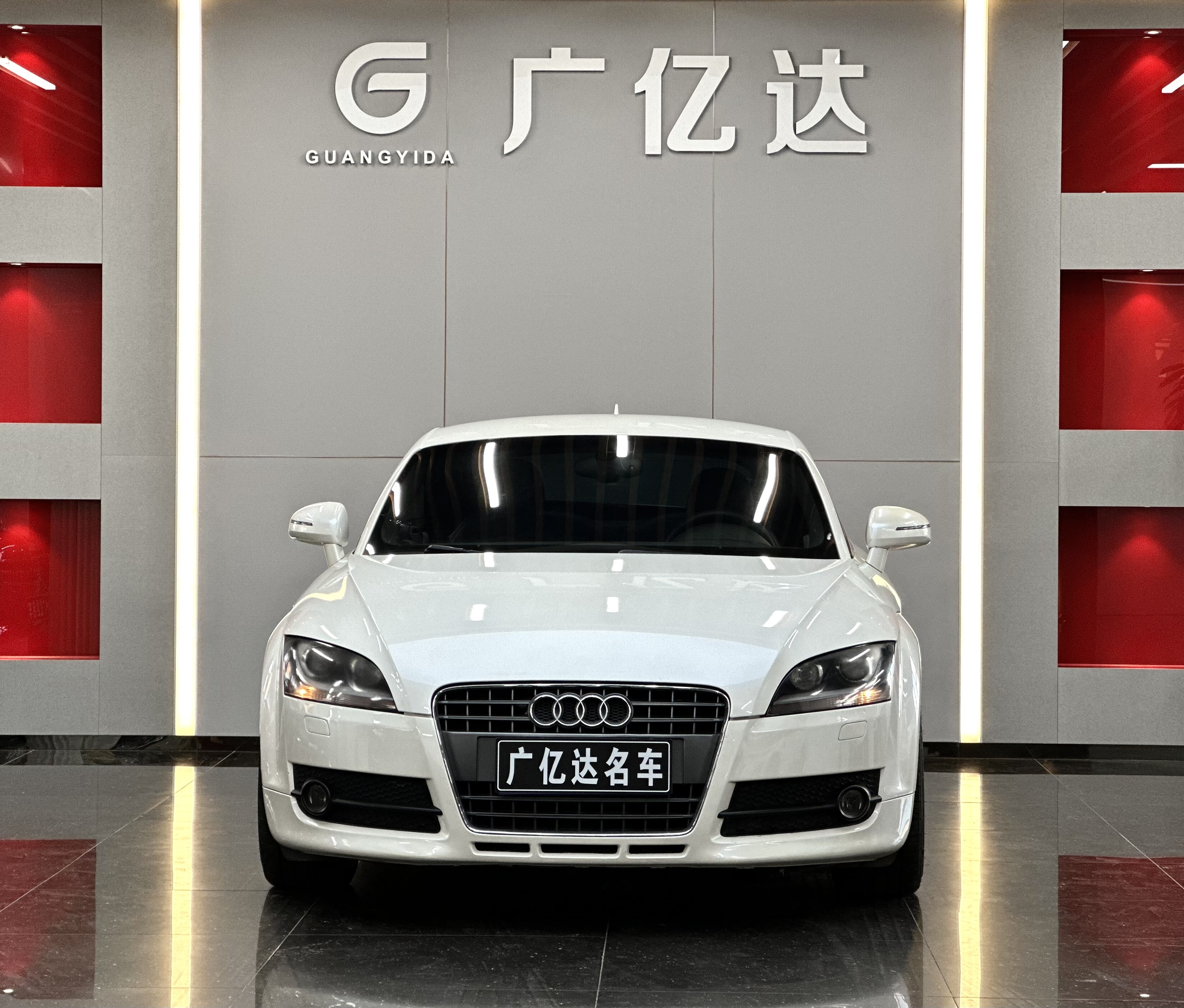 Audi TT 2009 Audi TT 2009 car image