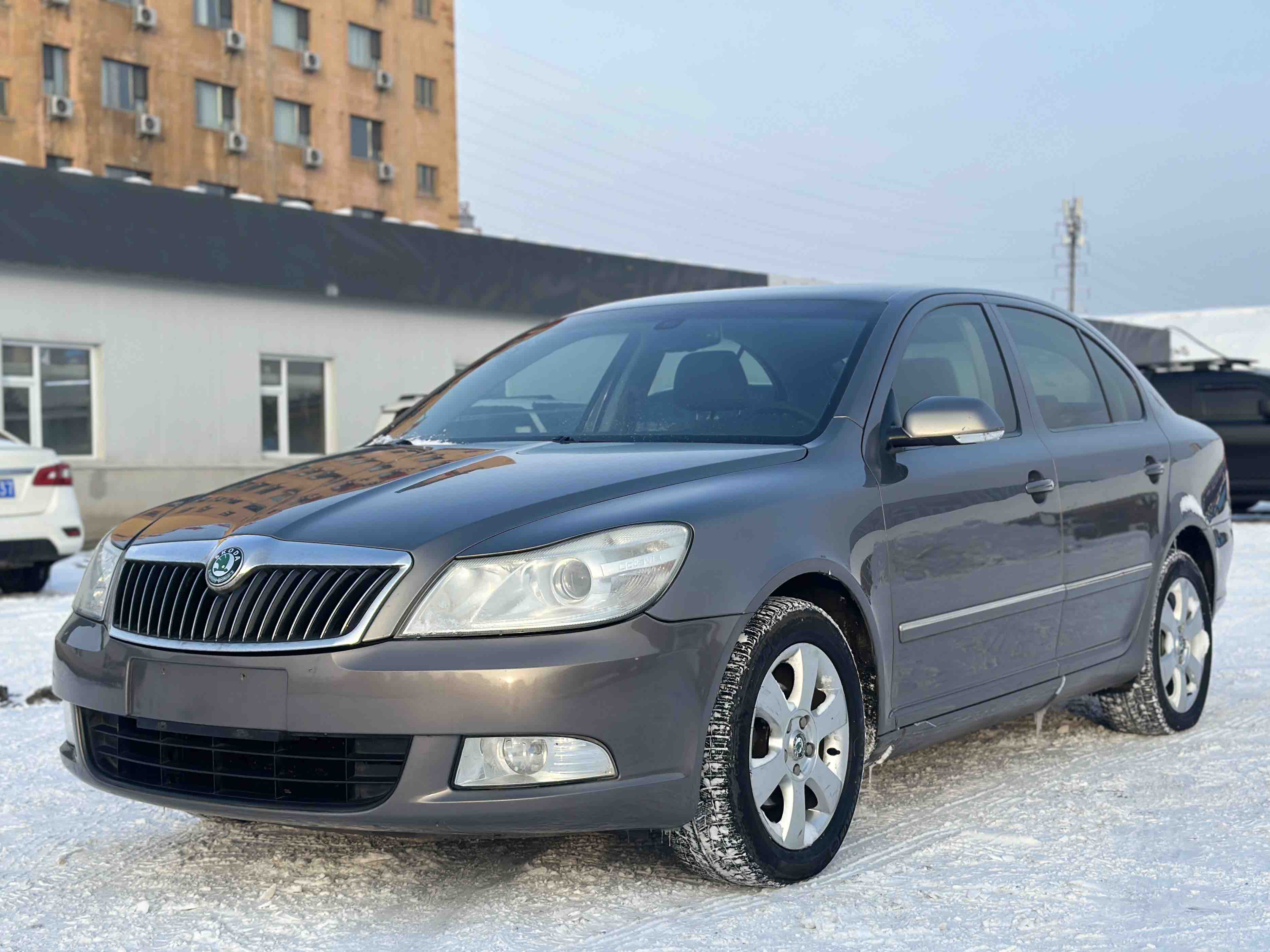 Skoda Octavia 2011 car image 