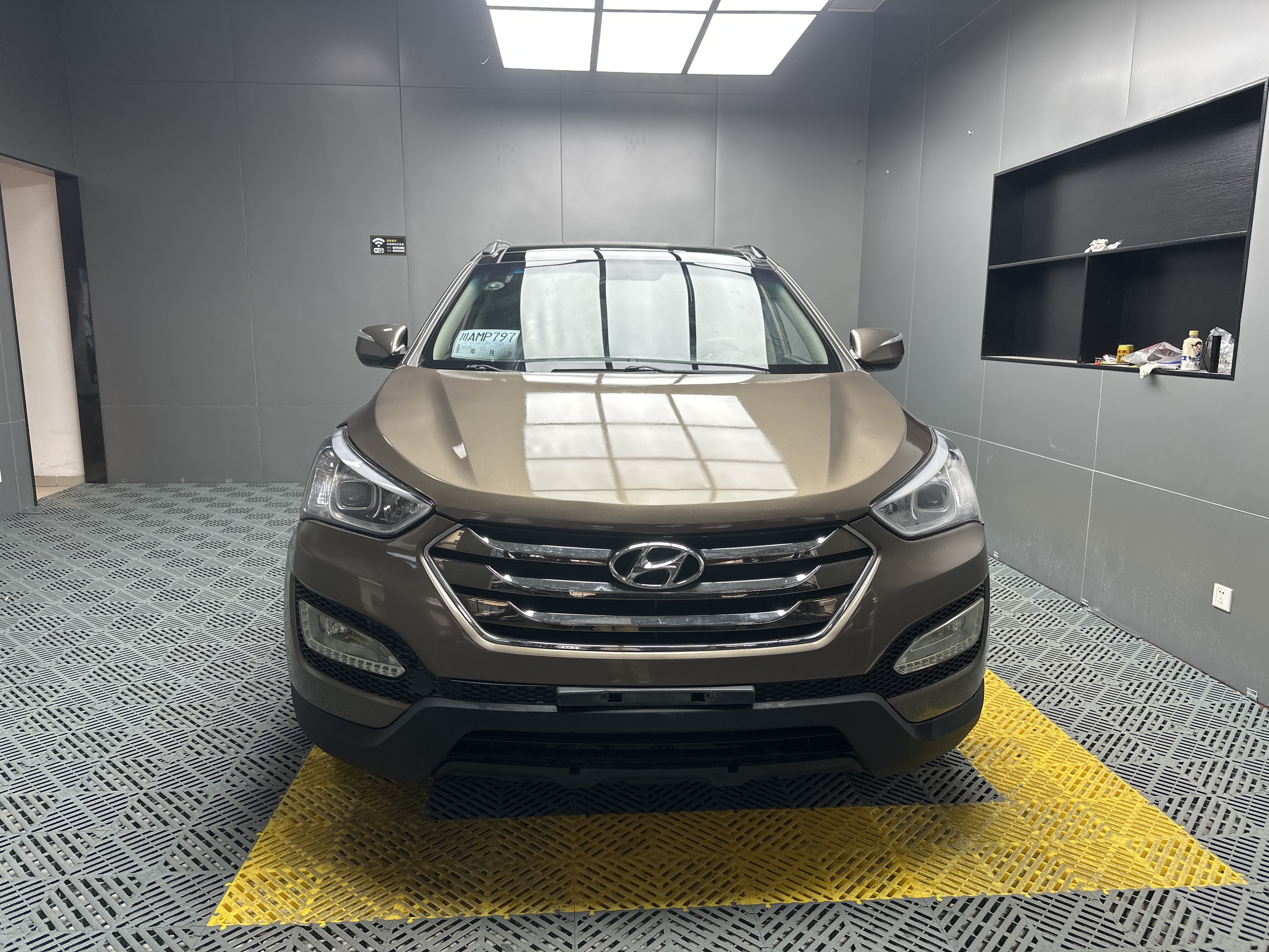 Hyundai Santa Fe 2015 car image 