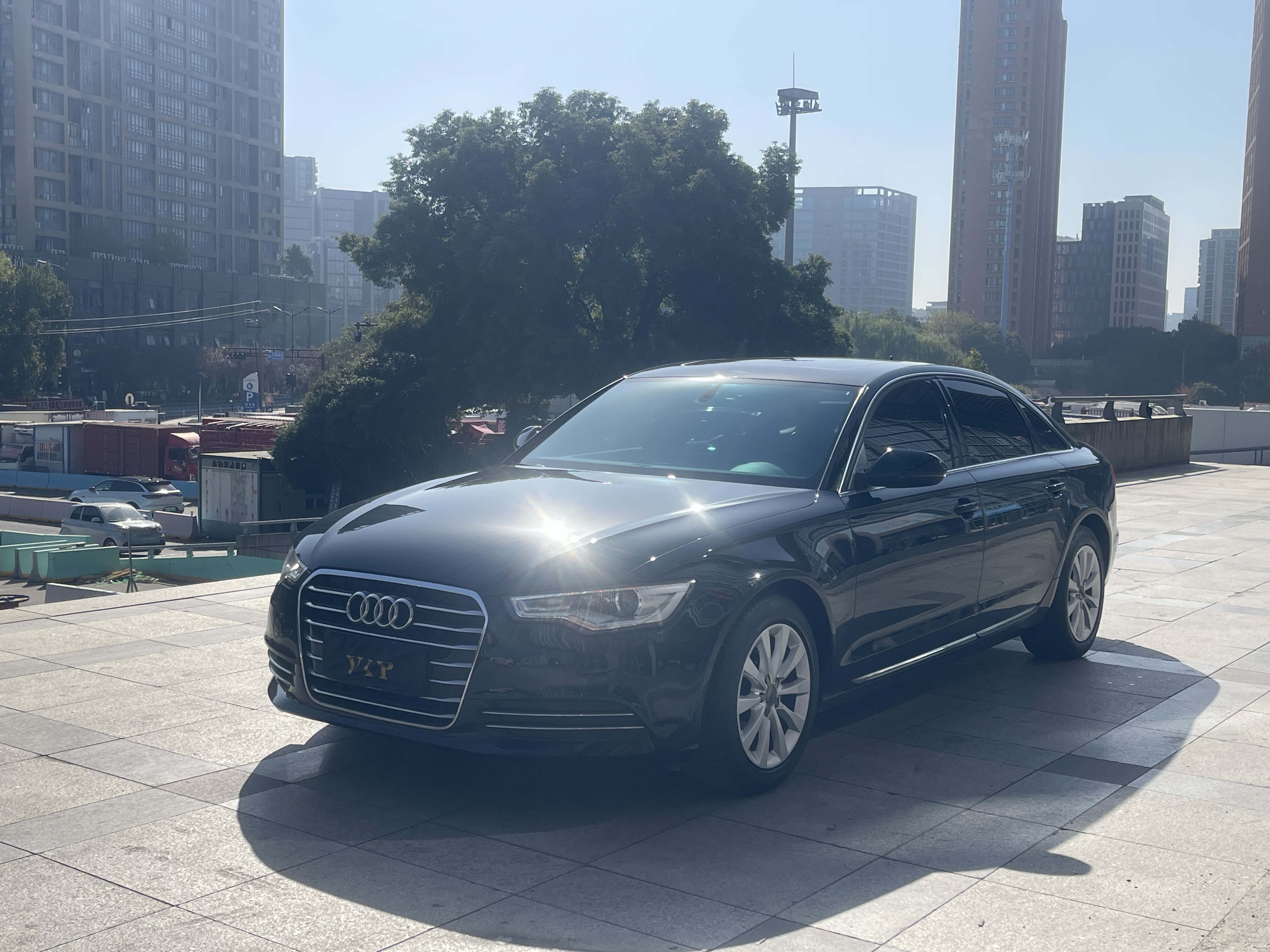 Audi A6L 2016 Audi A6L 2016 car image