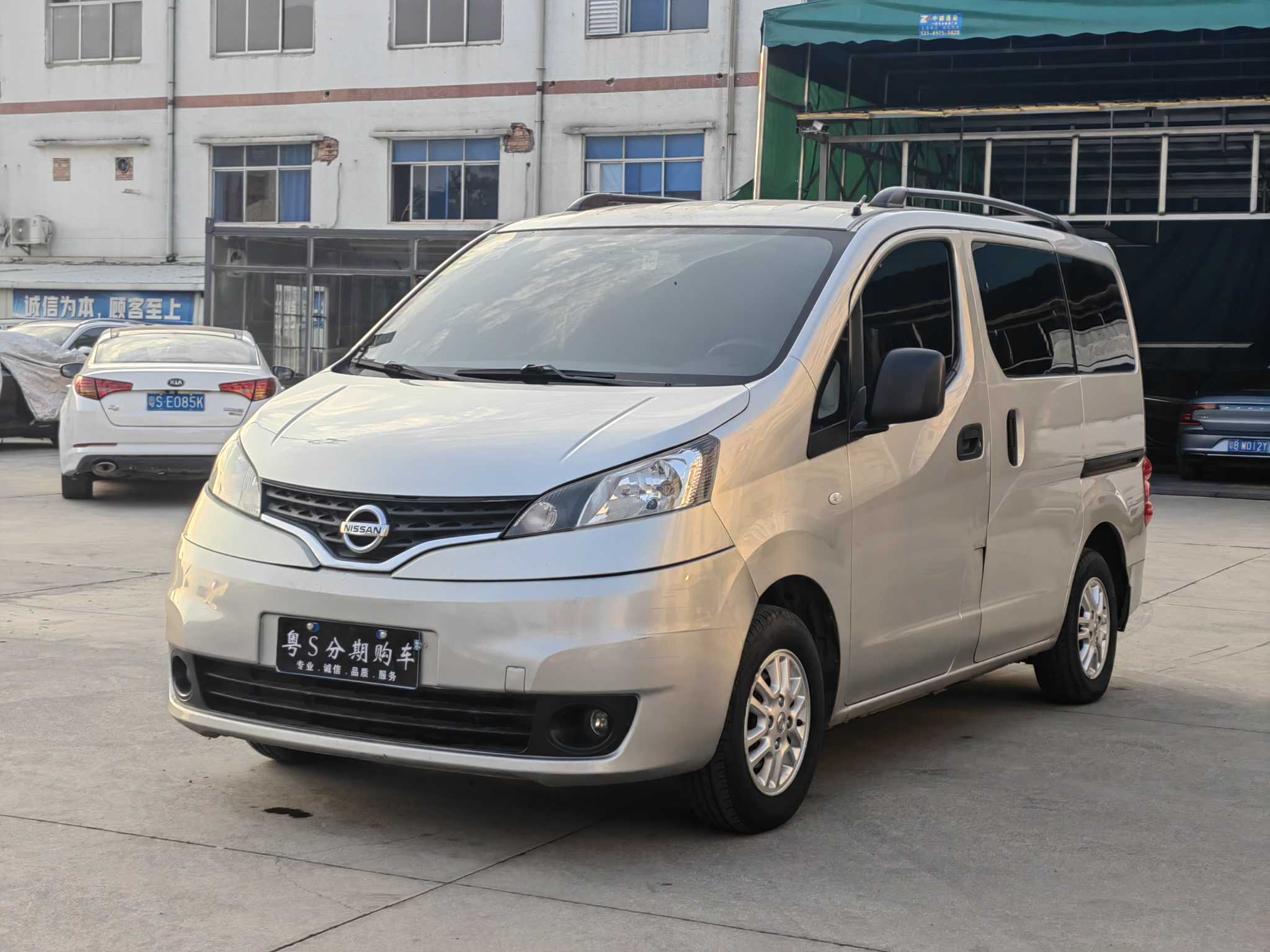 Nissan NV200 2012 汽车图片 