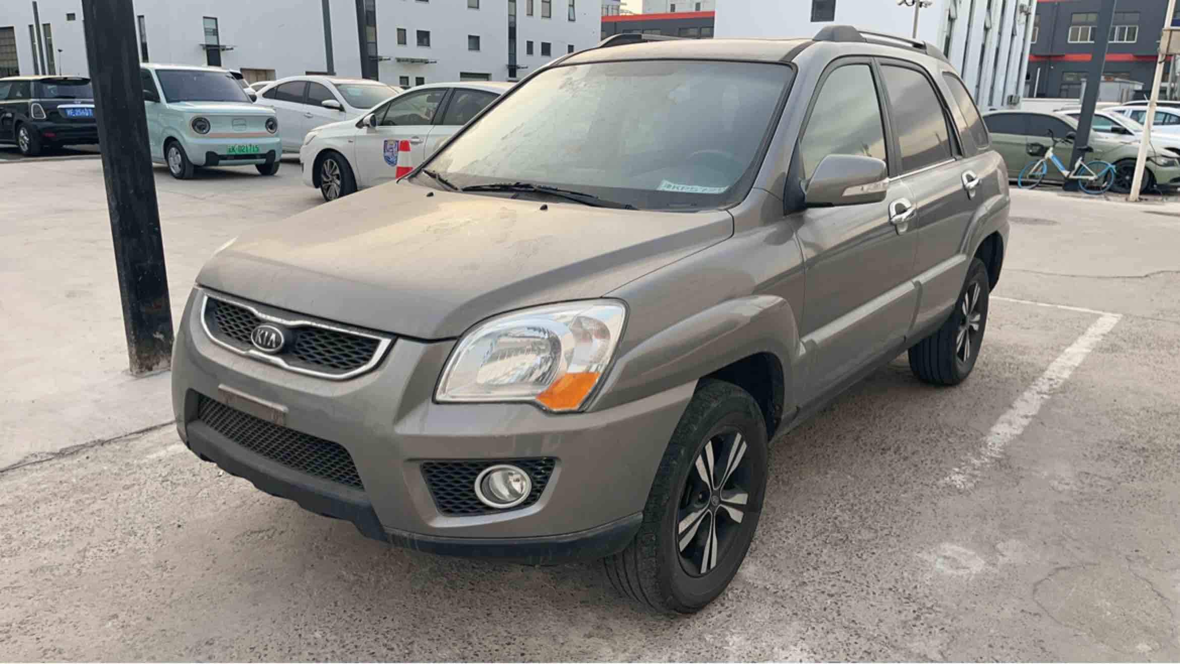 Kia Sportage 2012 car image 
