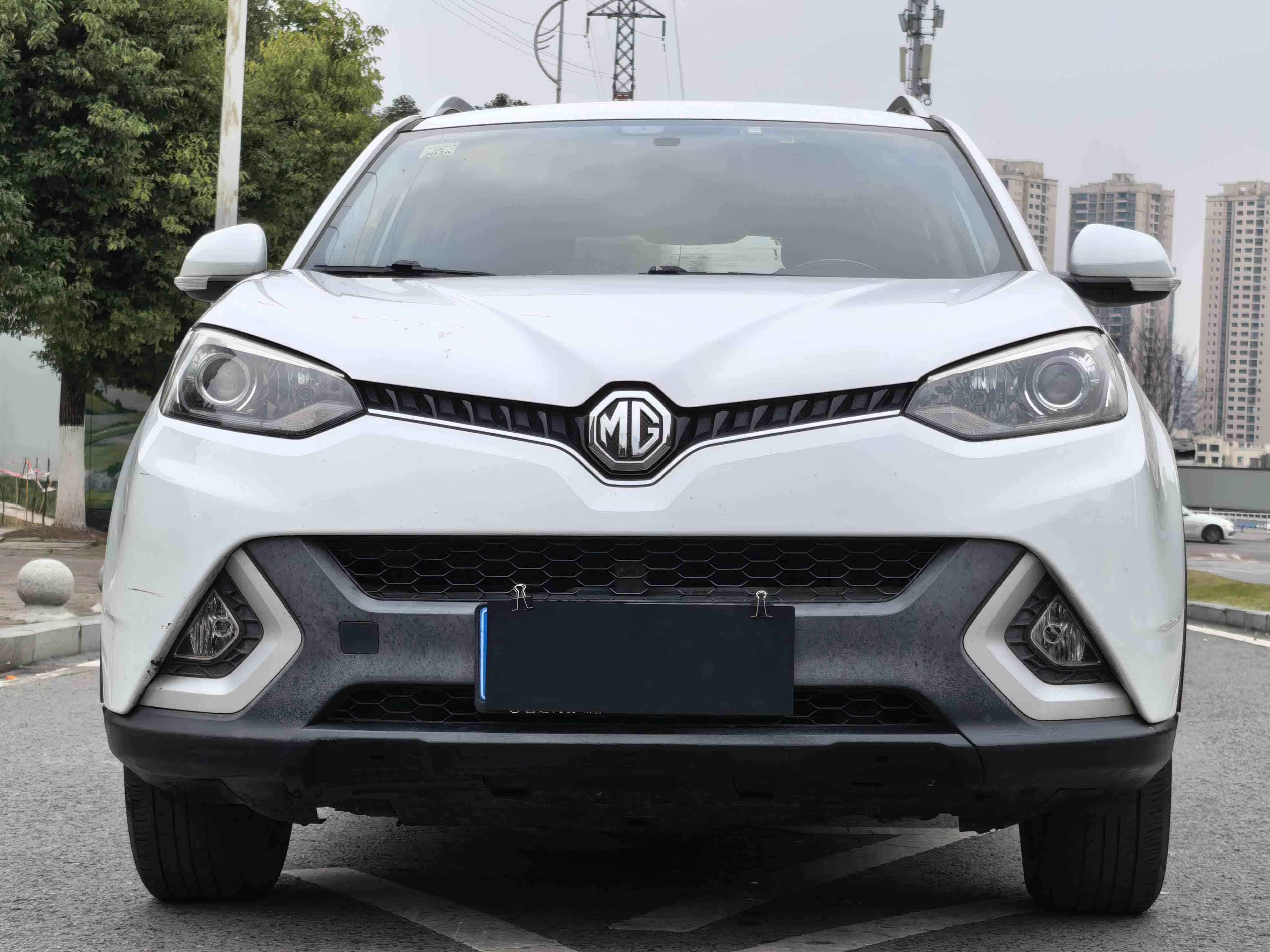 MG GS 2016 MG GS 2016 car image