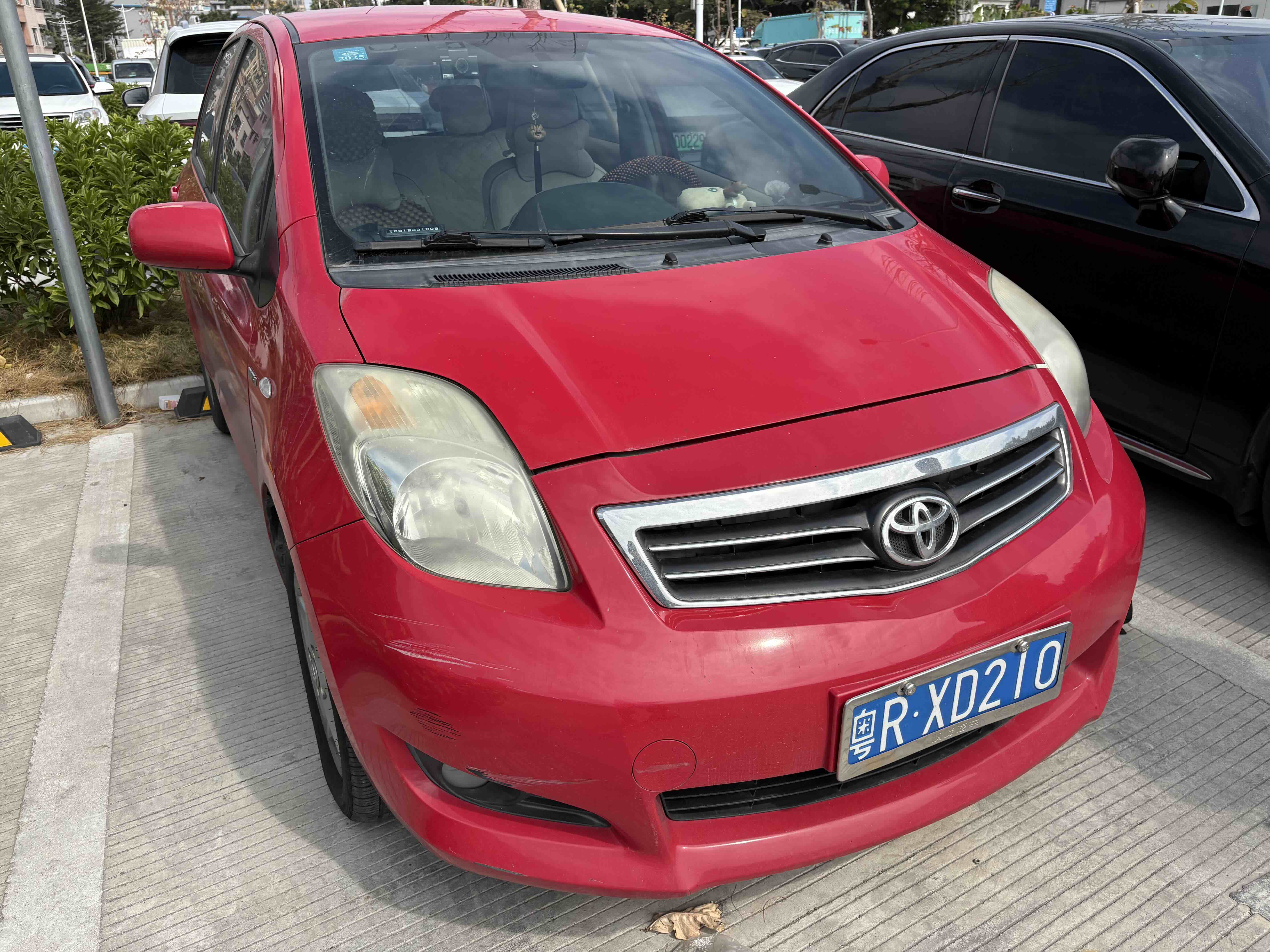 Yaris 2012 Yaris 2012 car image
