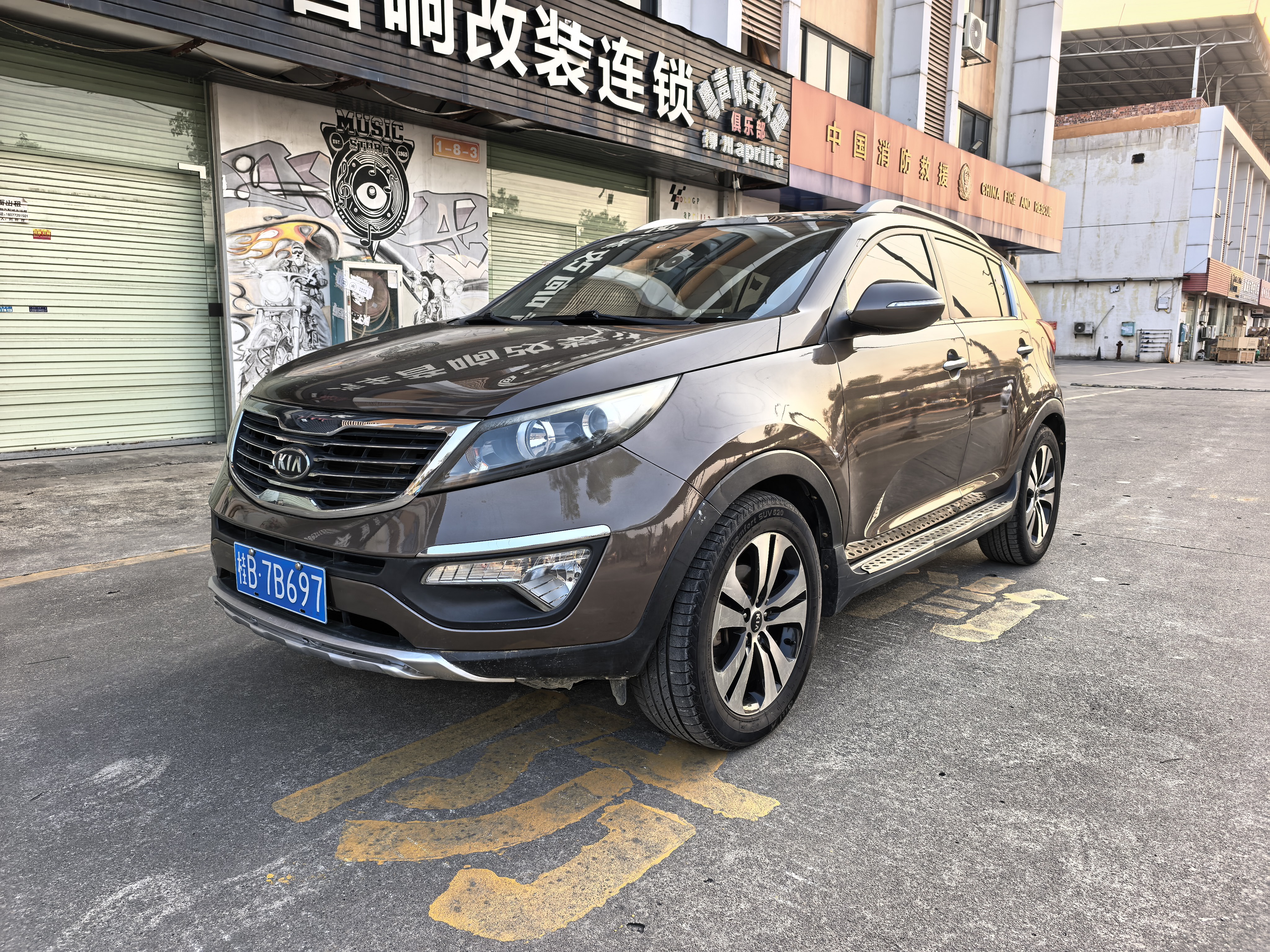 Kia Sportage R 2011 汽车图片 