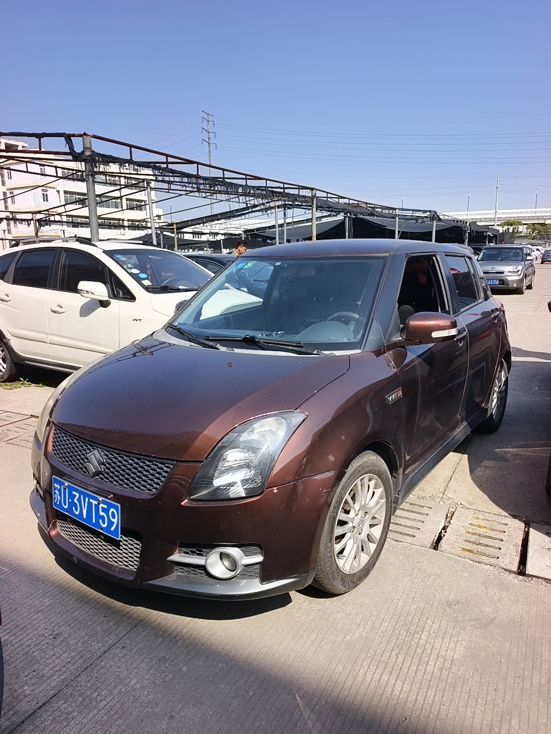 Suzuki Swift 2013 汽车图片 