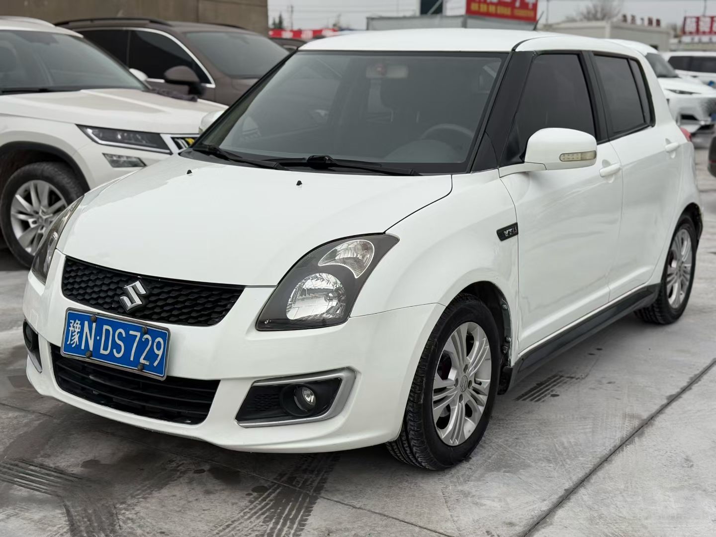 Suzuki Swift 2013 car image 