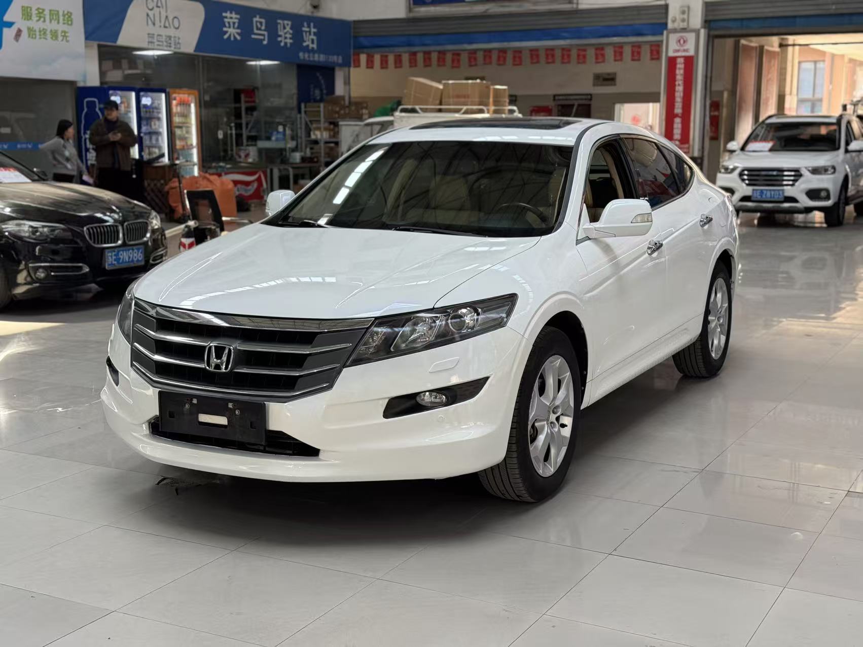Honda CROSSTOUR 2012 car image 