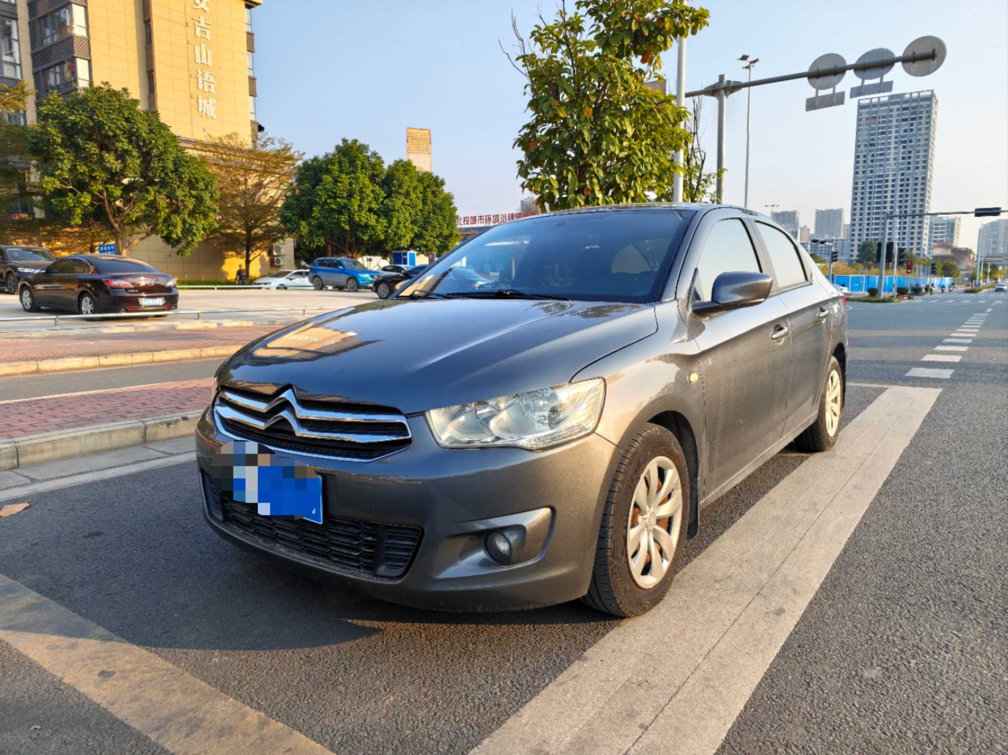 Citroen C-Elysée 2015 imagem de carro 