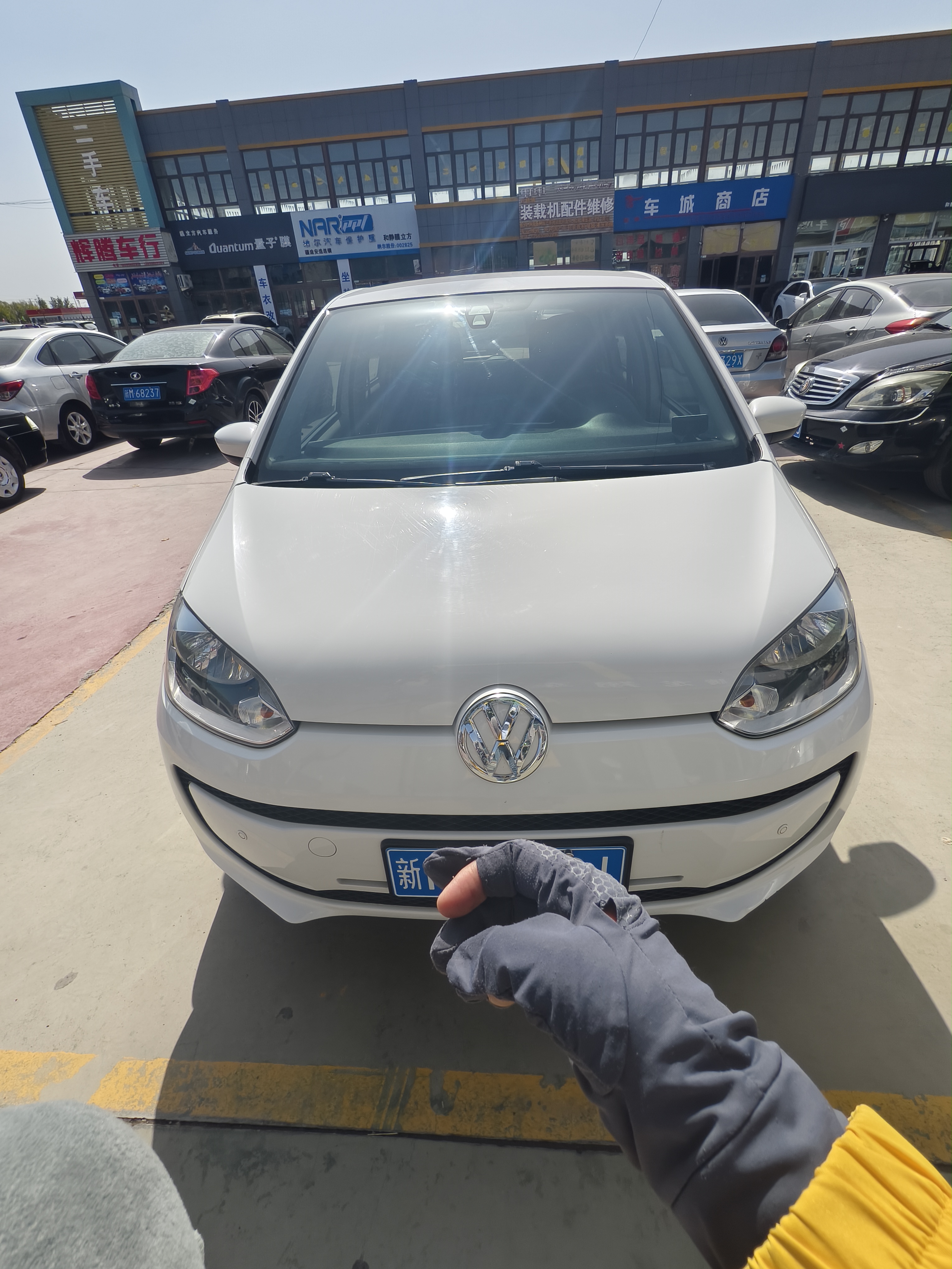 Volkswagen up! 2016 Volkswagen up! 2016 immagine di auto